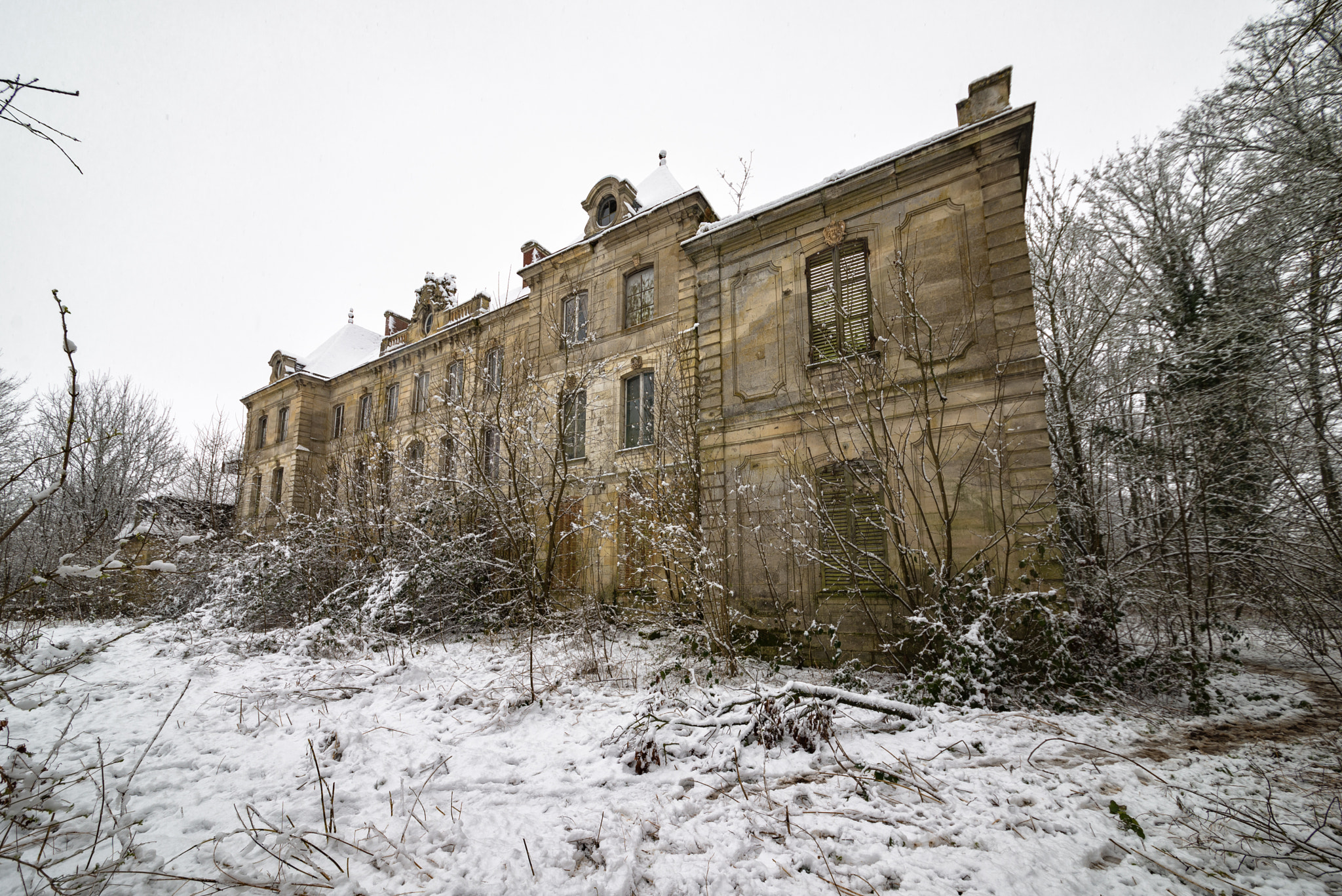 Sigma 12-24mm F4.5-5.6 II DG HSM sample photo. Urbex photography