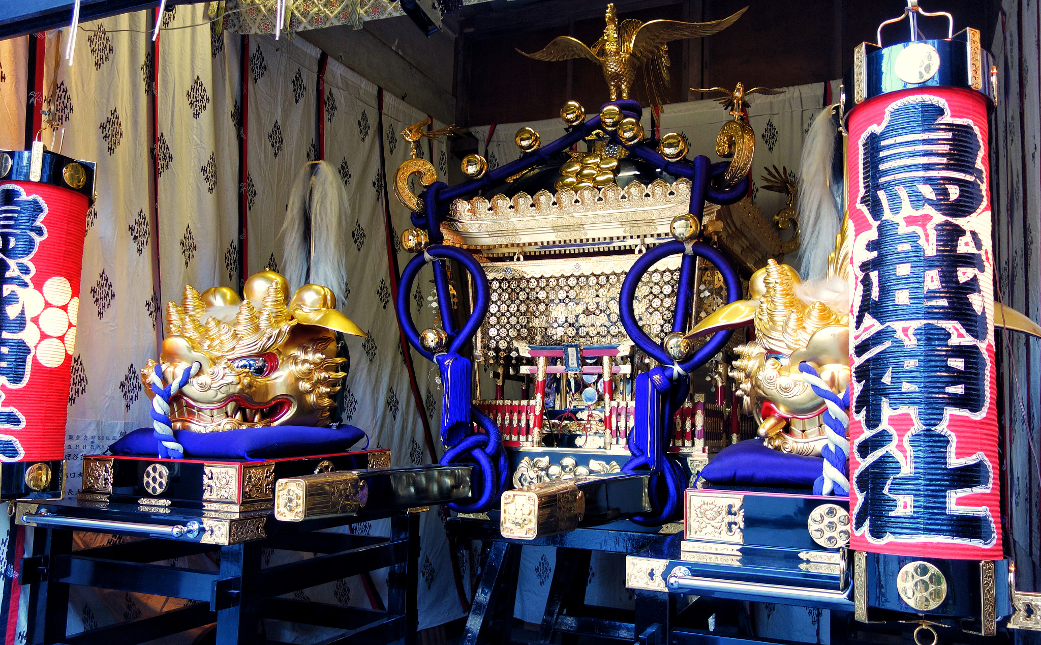 Sony Cyber-shot DSC-RX100 + Sony 28-100mm F1.8-4.9 sample photo. Mikoshi of torigoe shrine photography