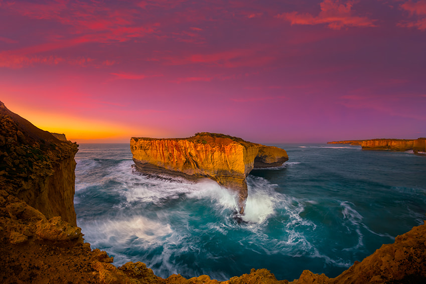 Nikon D800E + Samyang 12mm F2.8 ED AS NCS Fisheye sample photo. The arch photography