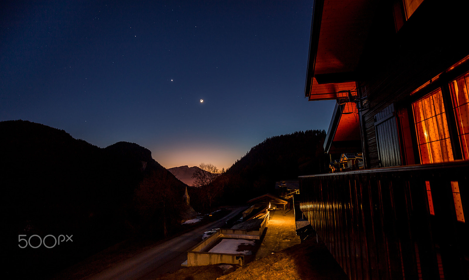 Sigma 17-35mm f/2.8-4 EX DG Aspherical HSM sample photo. Moon rise photography