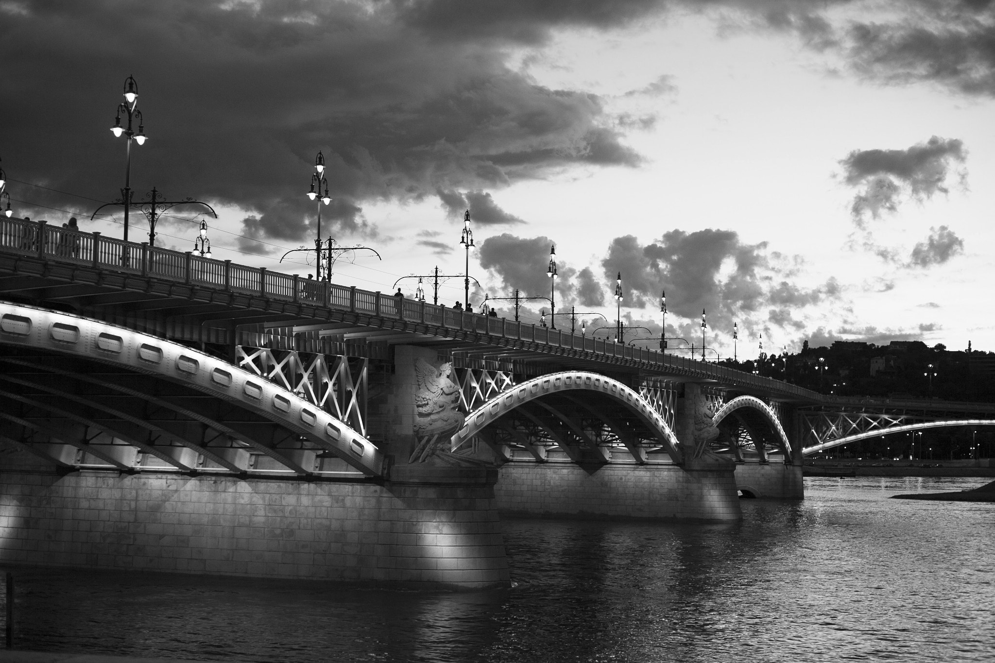 Canon EF 35-80mm f/4-5.6 sample photo. Margaret bridge photography