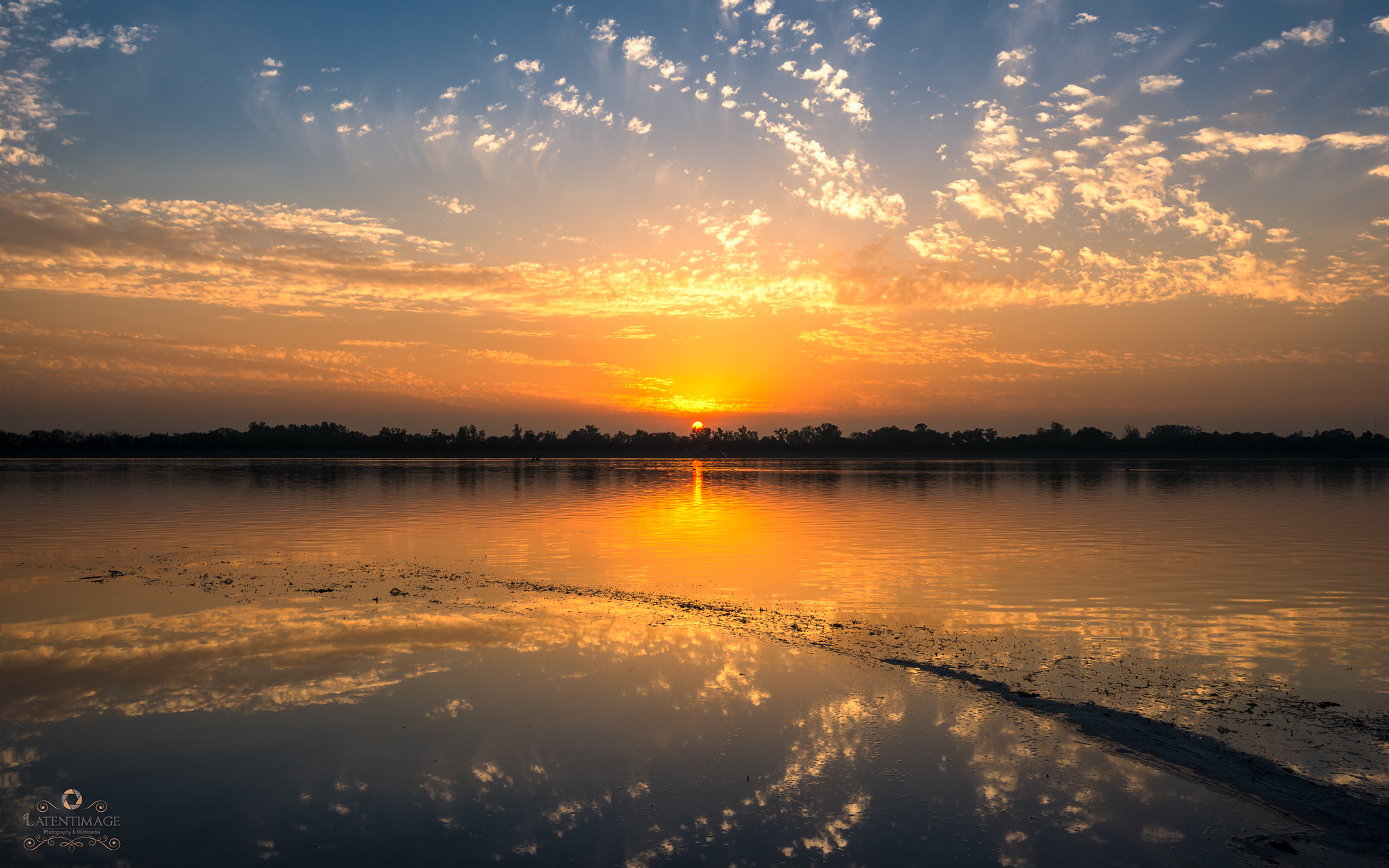 Tamron SP 15-30mm F2.8 Di VC USD sample photo. The last sunset of 2016 photography