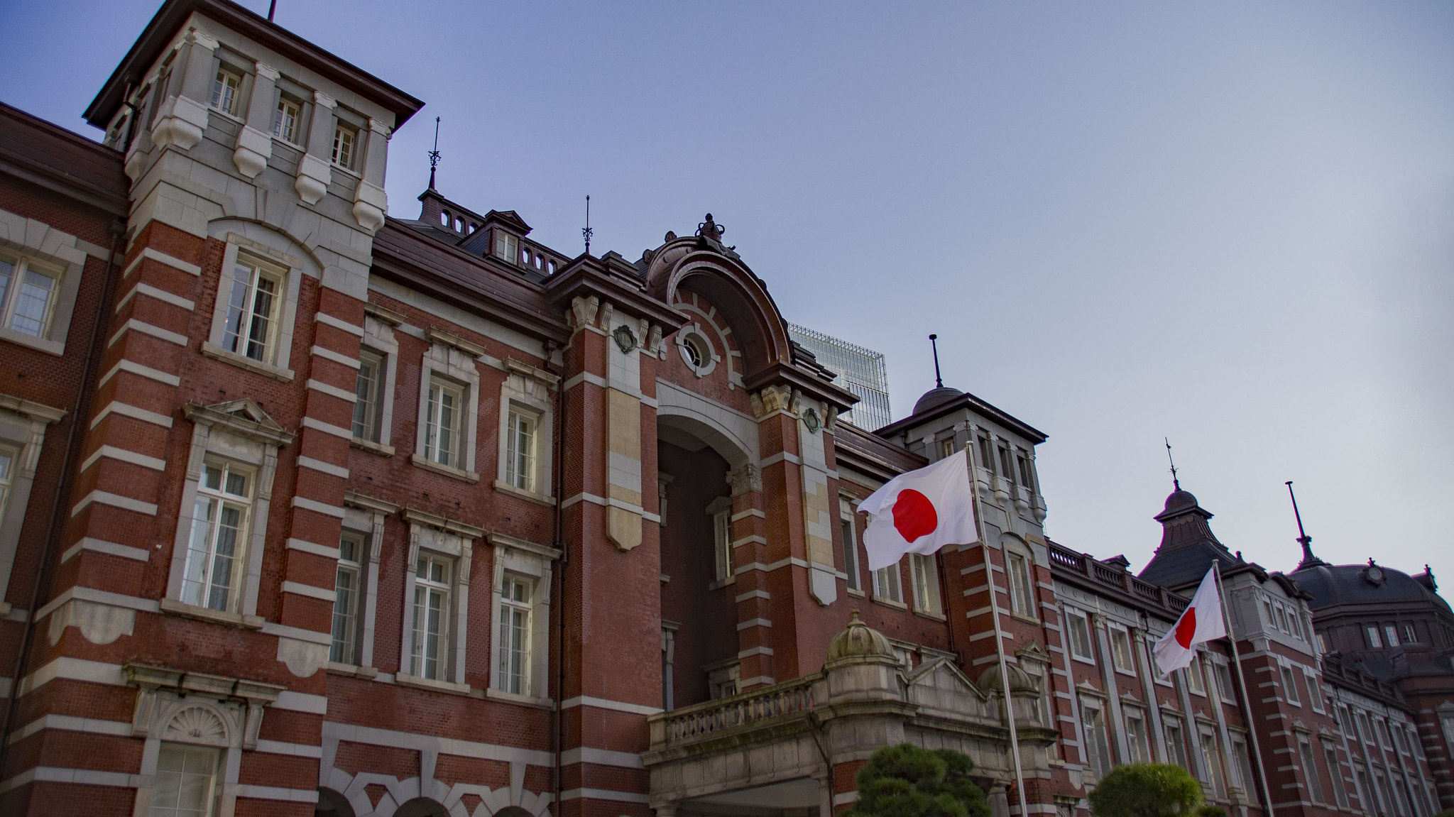 Sony SLT-A55 (SLT-A55V) + Tamron AF 28-105mm F4-5.6 [IF] sample photo. Tokyo station building photography