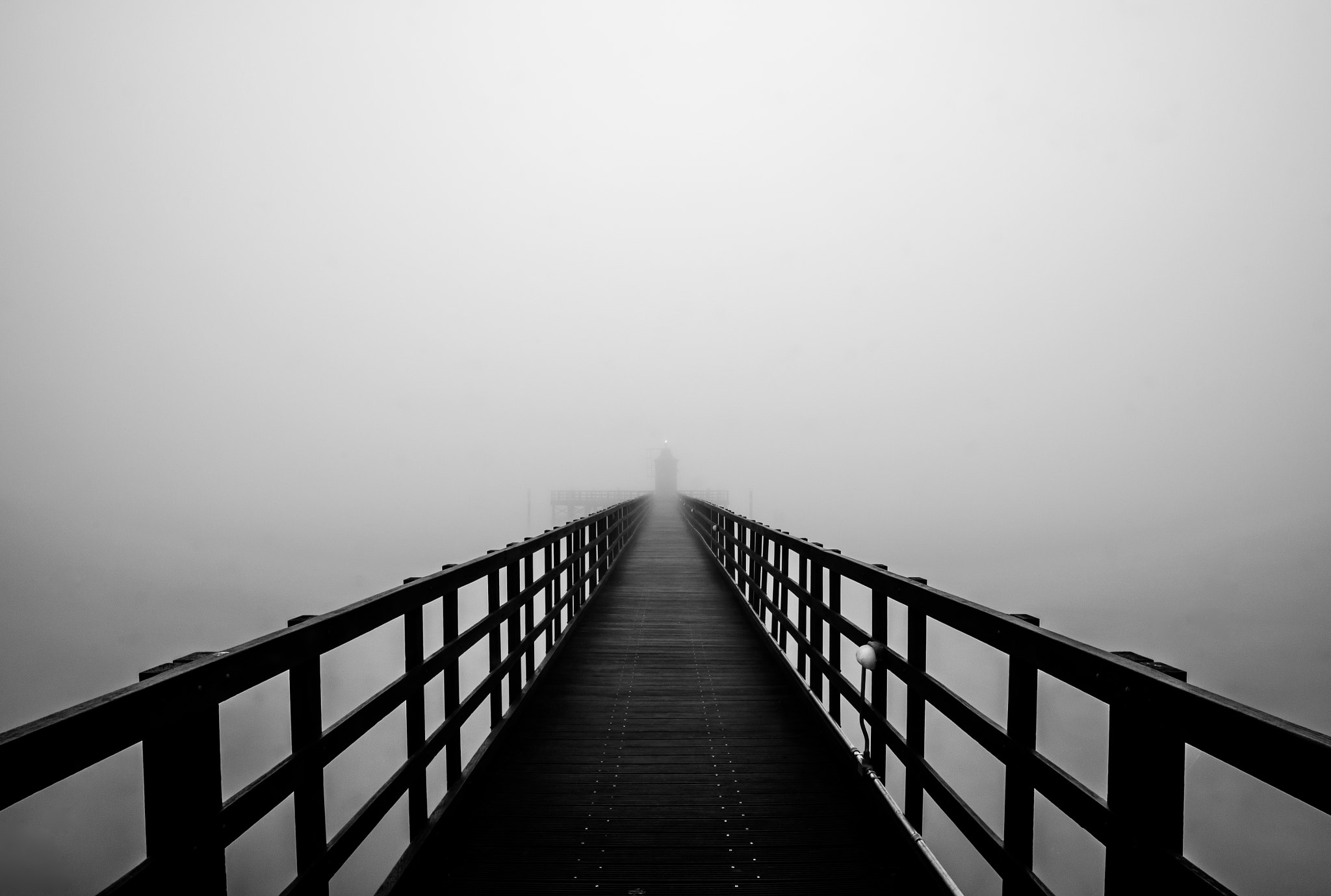 Samyang 14mm F2.8 ED AS IF UMC sample photo. Bridge in the fog photography