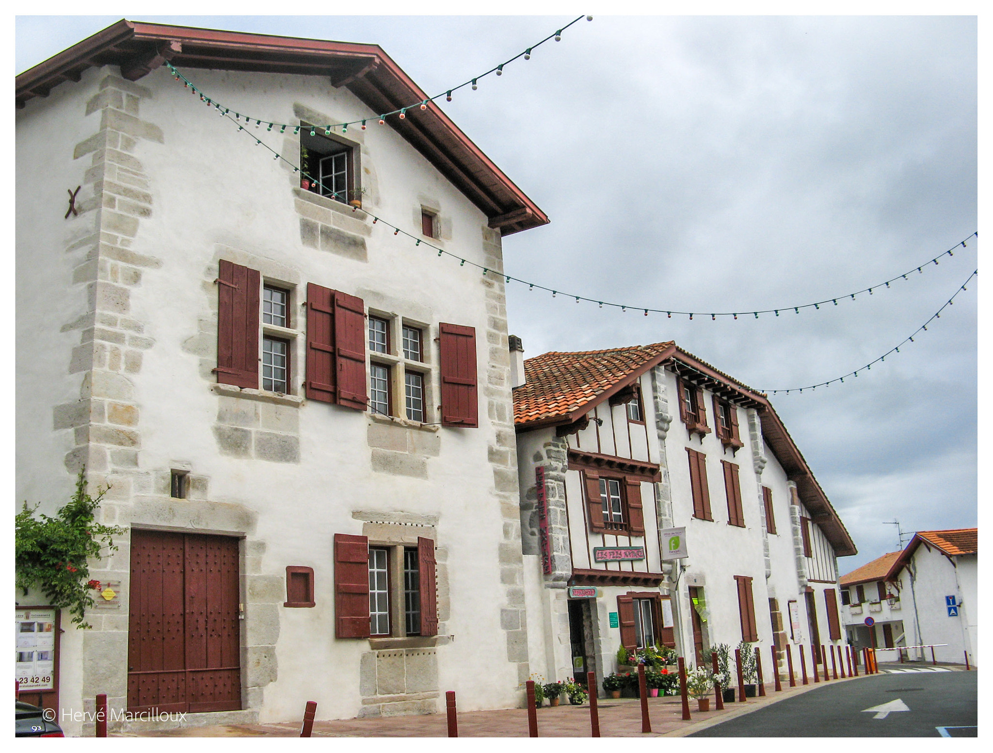 Canon POWERSHOT A710 IS sample photo. Houses in the basque country, france photography