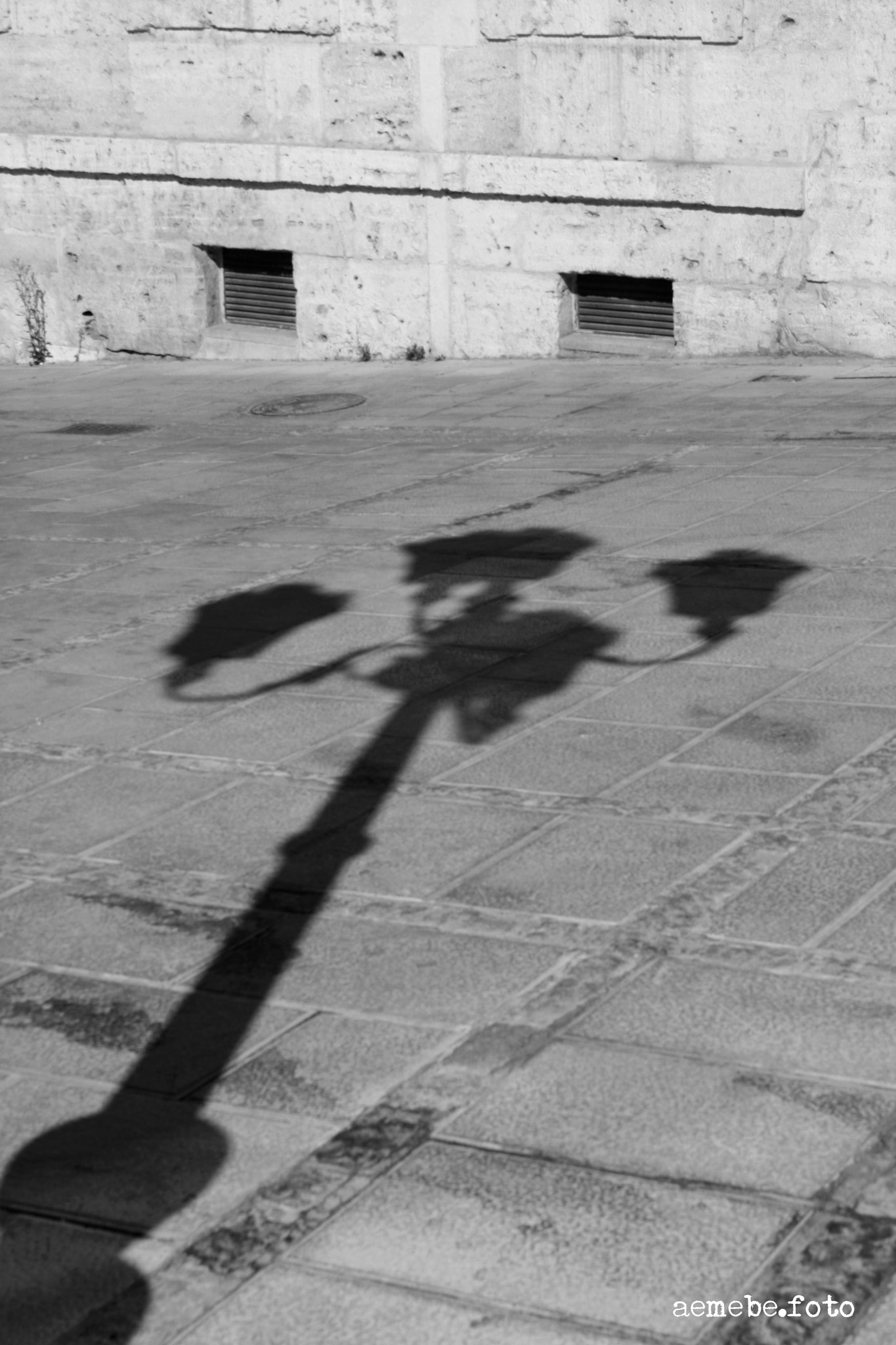Canon EOS 400D (EOS Digital Rebel XTi / EOS Kiss Digital X) sample photo. Farola photography