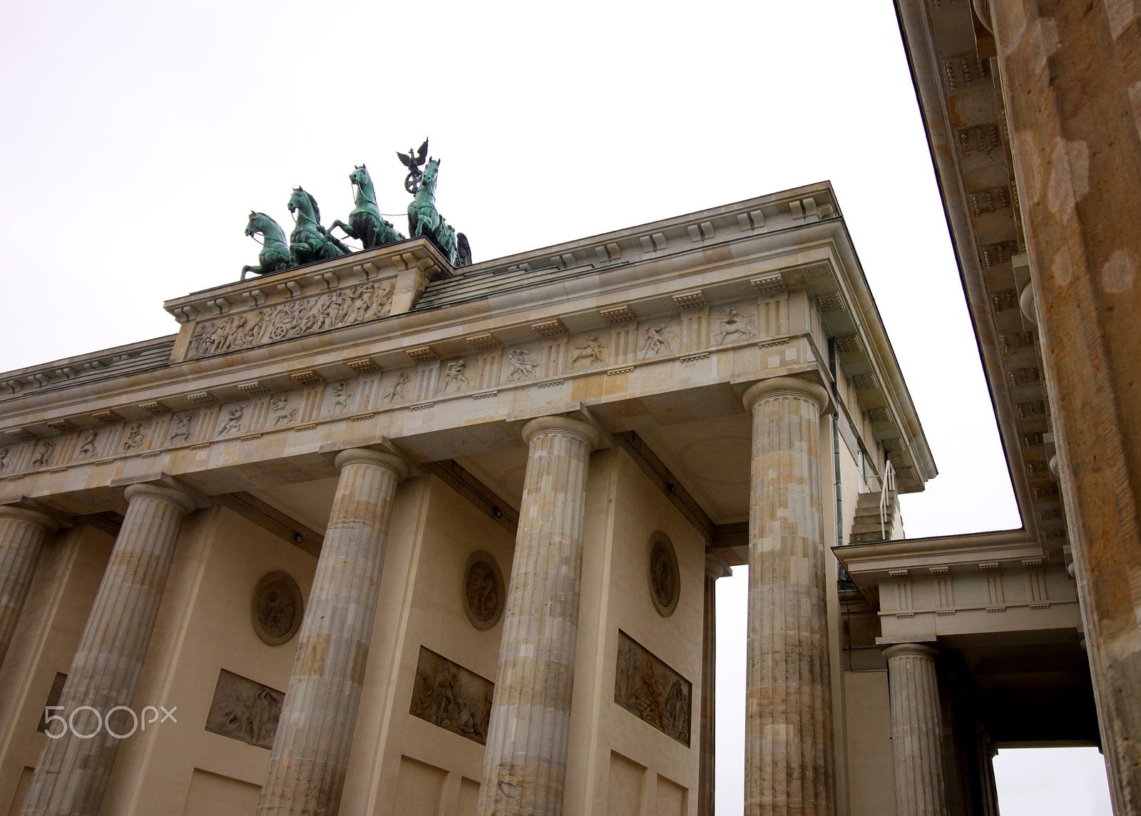 Canon EOS 500D (EOS Rebel T1i / EOS Kiss X3) sample photo. Brandenburg gate photography