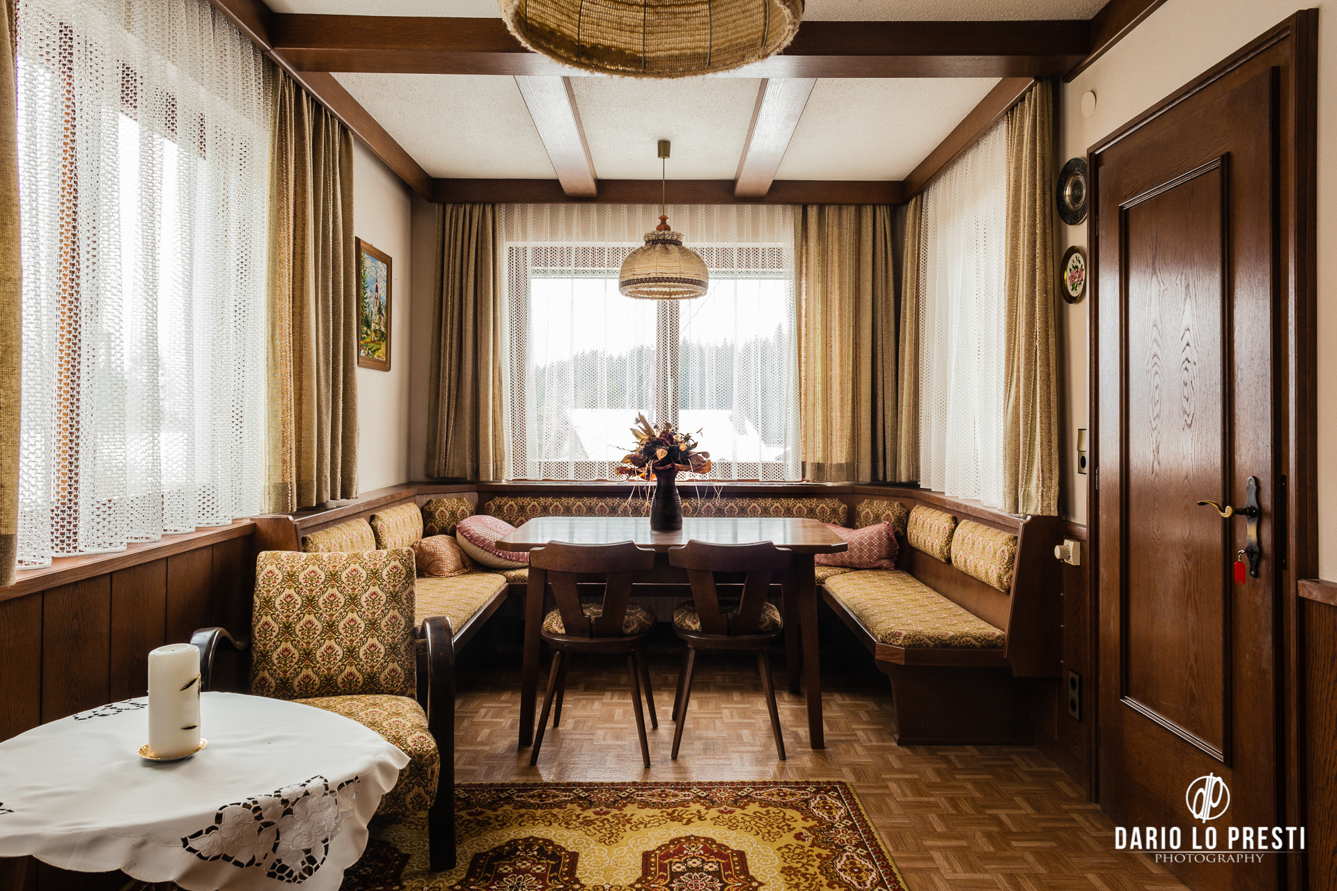 Canon EF 24mm F2.8 sample photo. Vintage living room photography