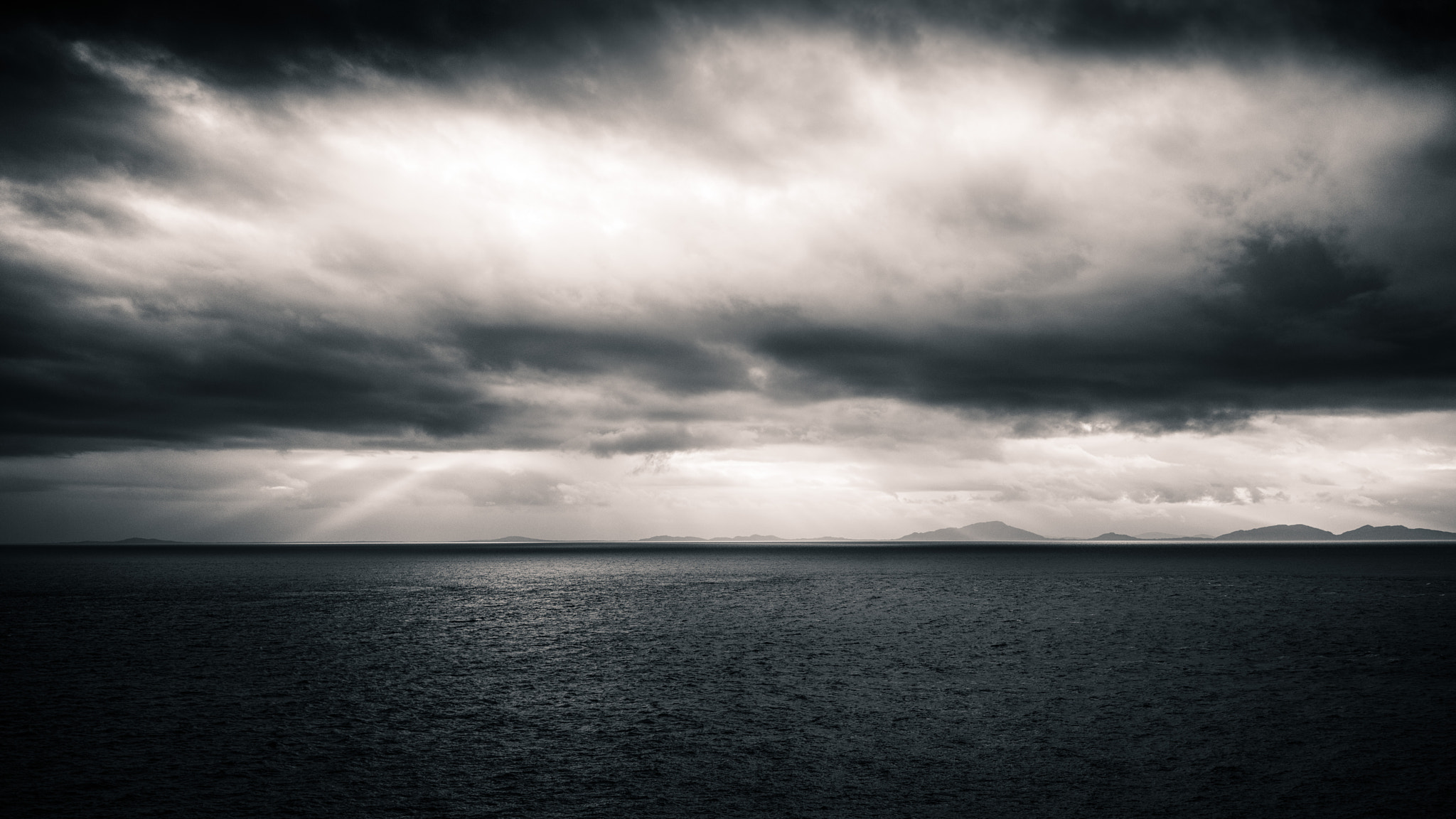 Sony a7R + Sony Sonnar T* FE 35mm F2.8 ZA sample photo. Dark sunset photography