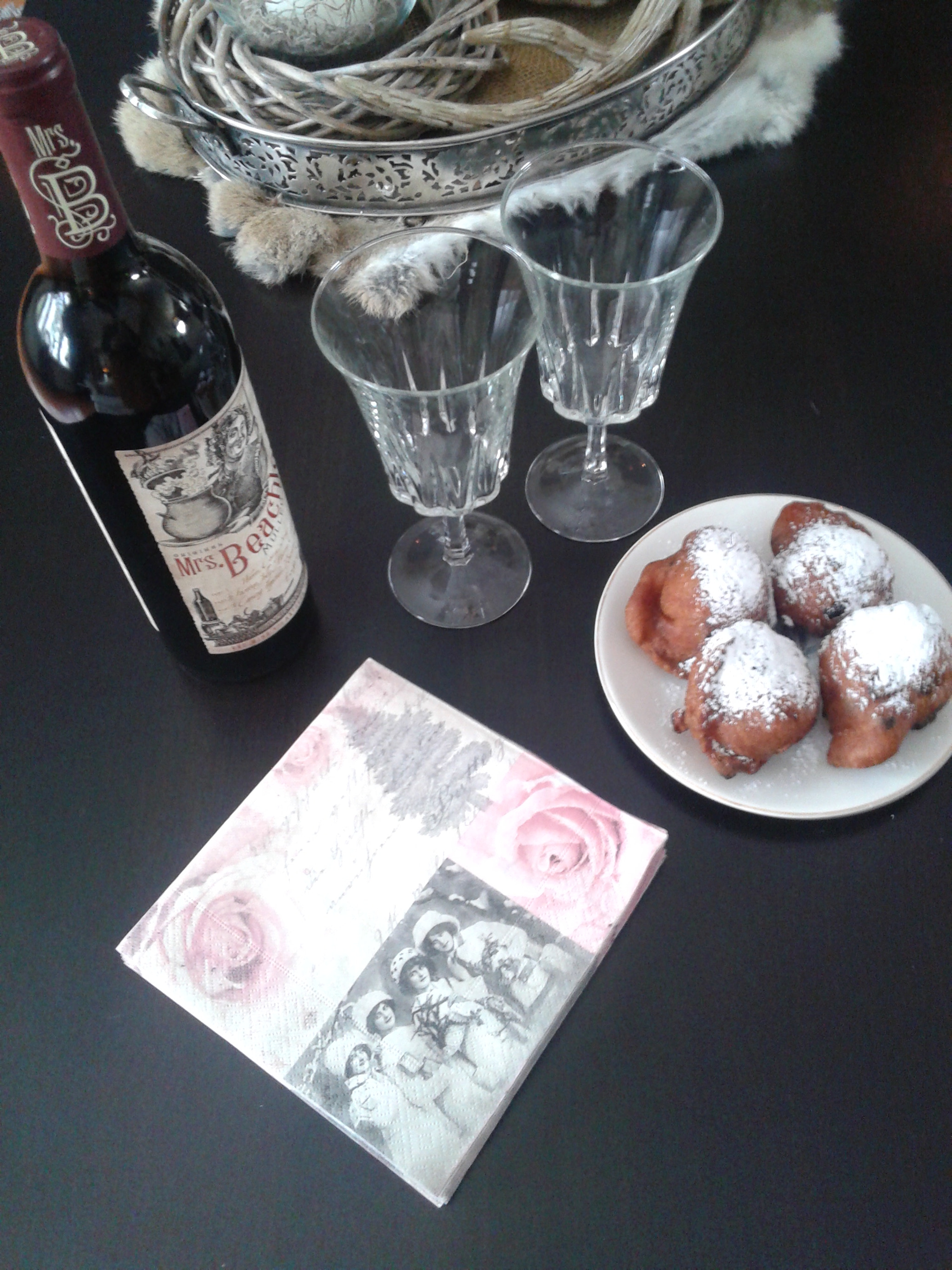 Samsung Galaxy Core sample photo. Oliebollen-a dutch tradition for new years eve photography