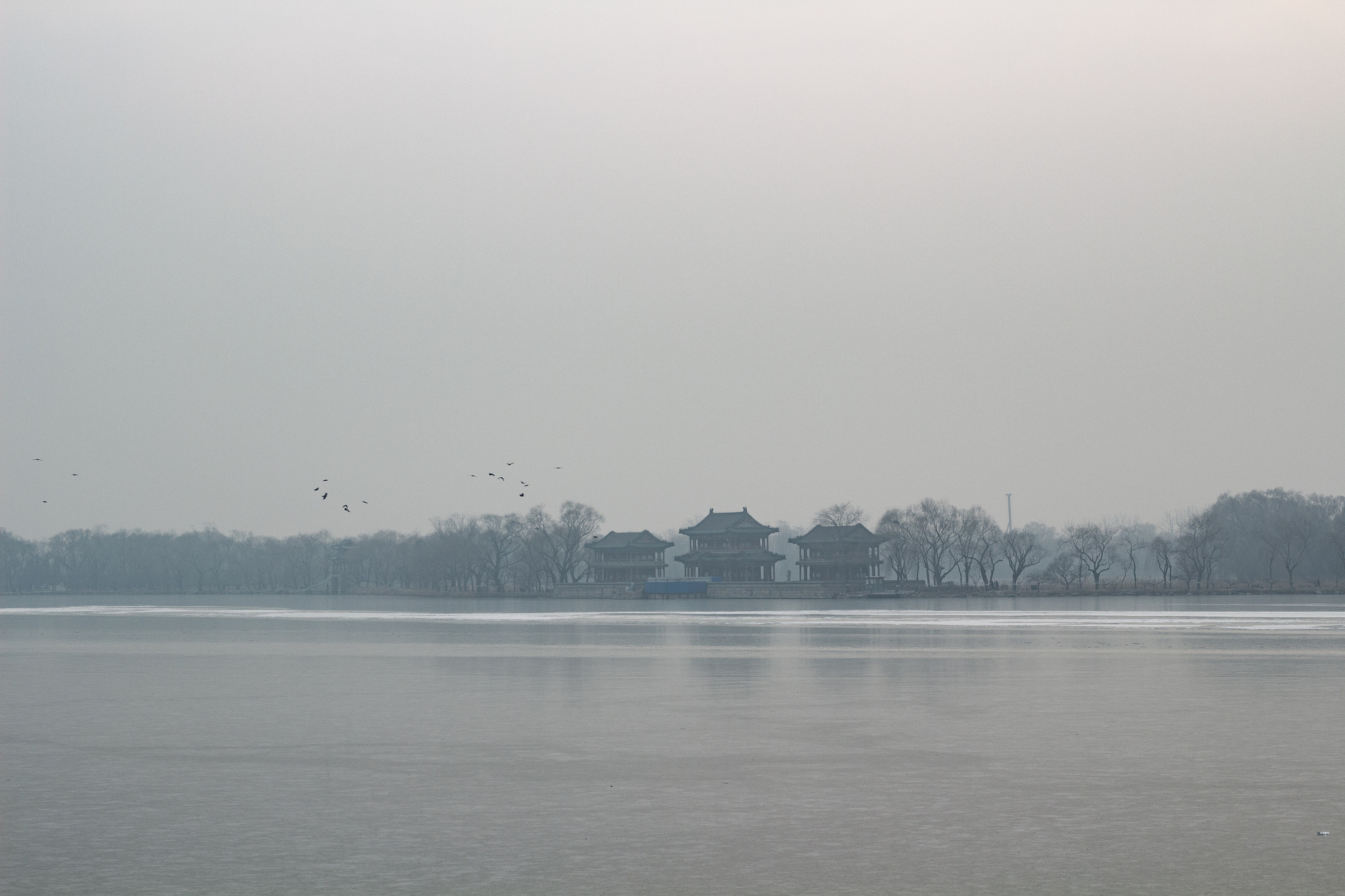 Canon EOS 100D (EOS Rebel SL1 / EOS Kiss X7) sample photo. Smoggy days in beijing photography