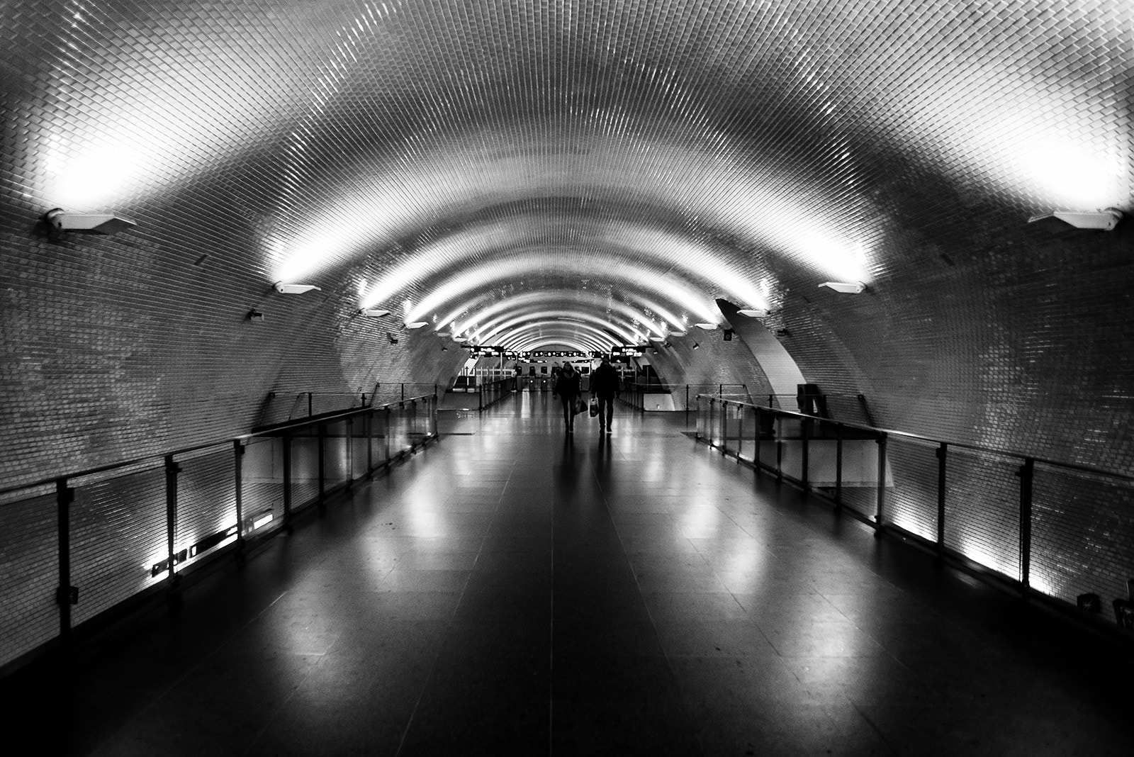 Nikon D600 + AF Nikkor 24mm f/2.8 sample photo. Subway(s) 2 photography