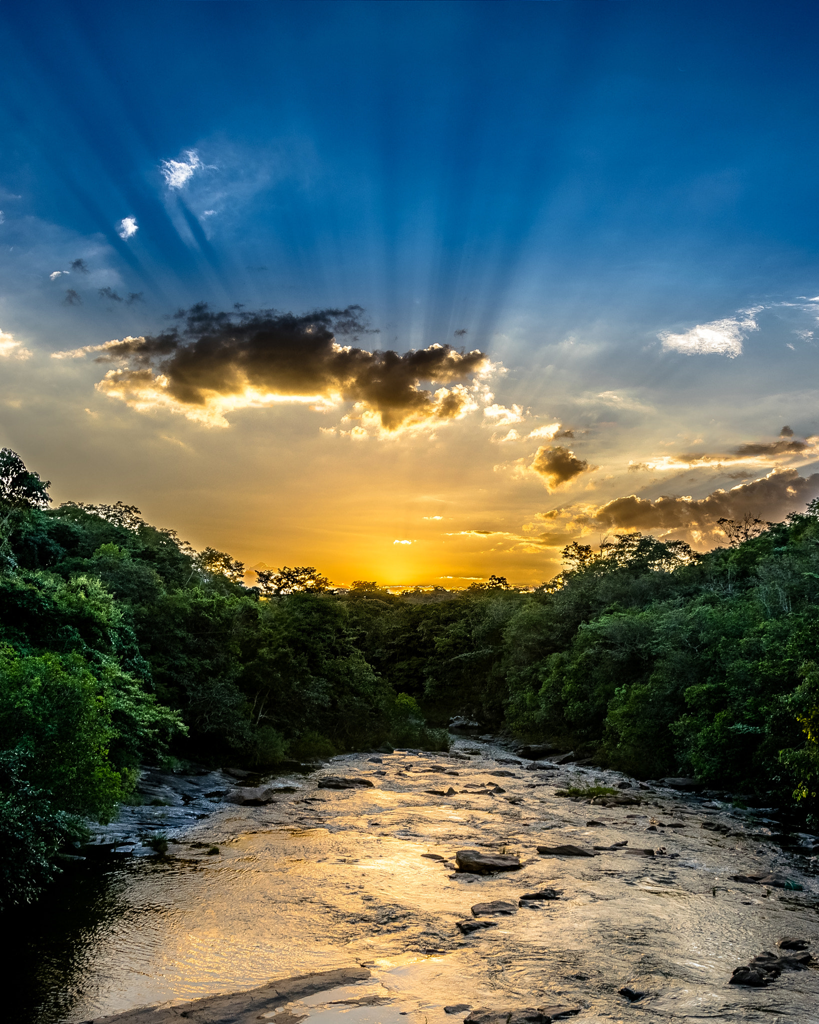 Nikon D5300 + Sigma 18-35mm F1.8 DC HSM Art sample photo. Sunset photography