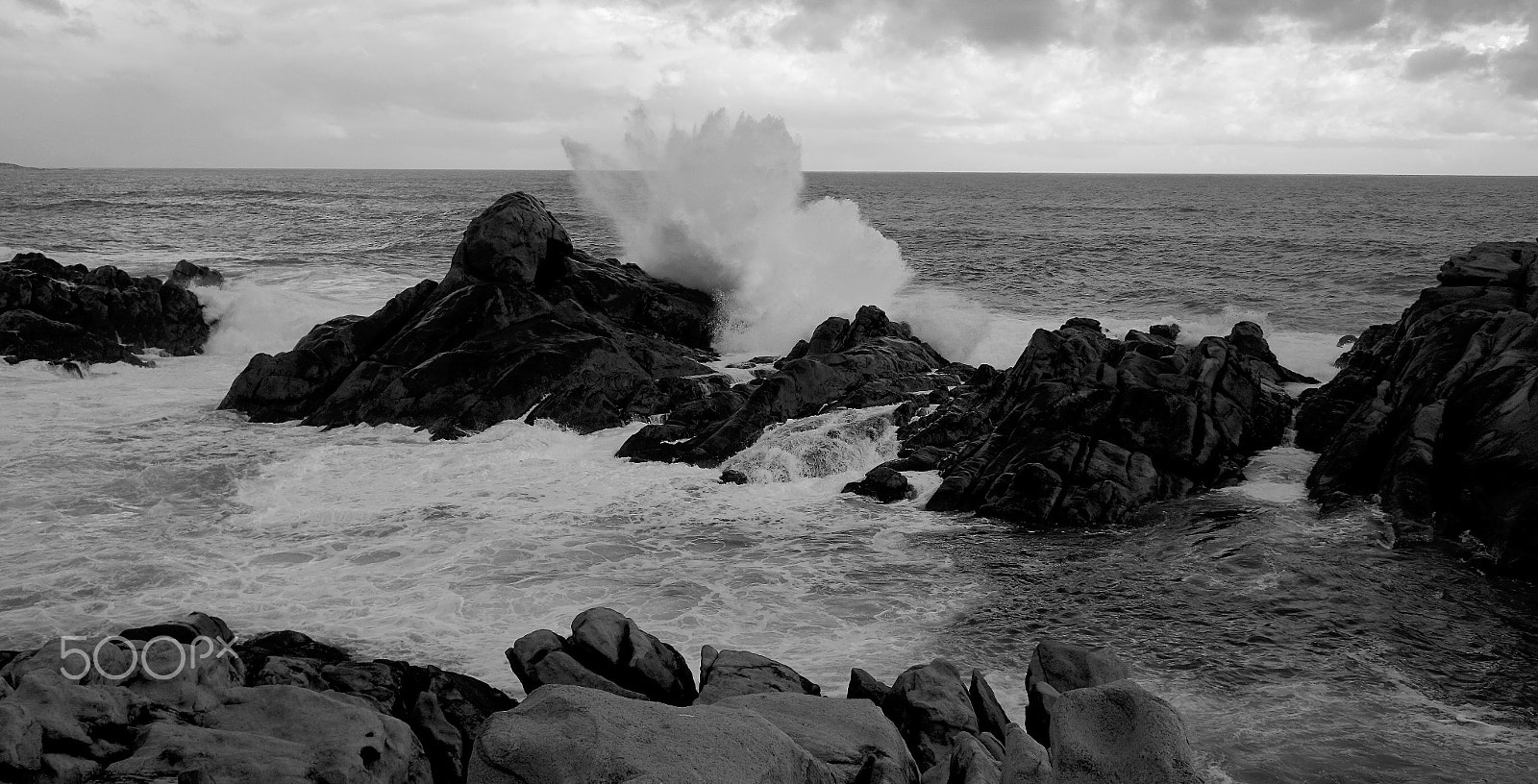 Sony Cyber-shot DSC-RX10 sample photo. Exploding swell at canal rocks..... photography