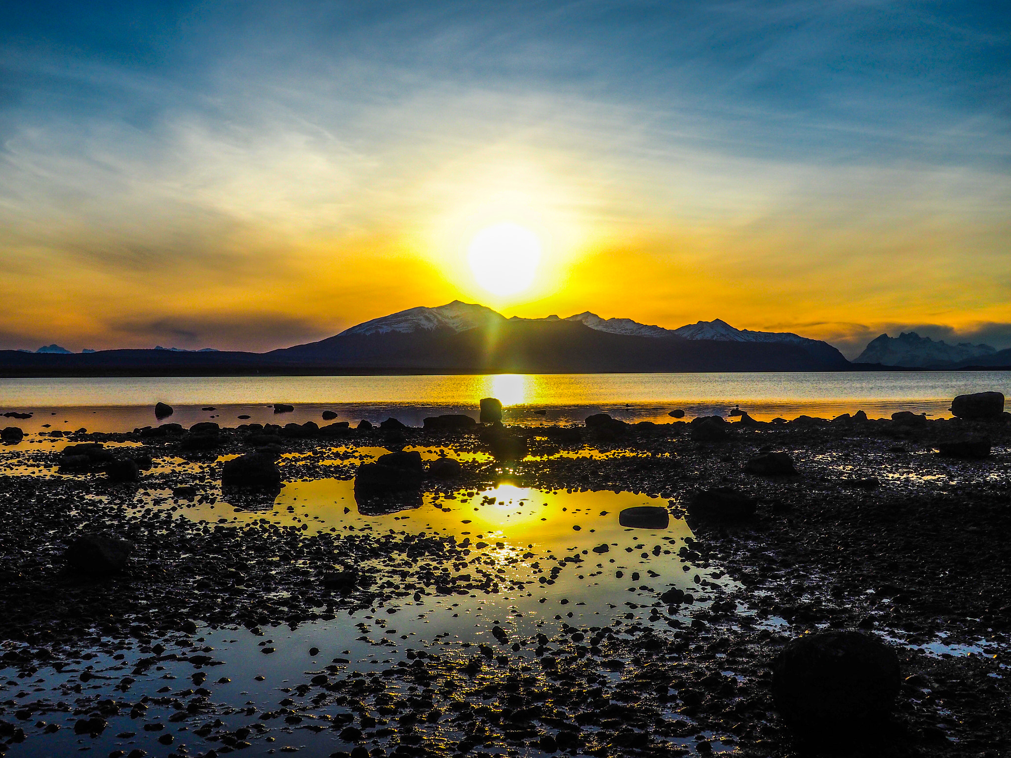 Olympus OM-D E-M10 + OLYMPUS M.9-18mm F4.0-5.6 sample photo. Patagonian sunset photography