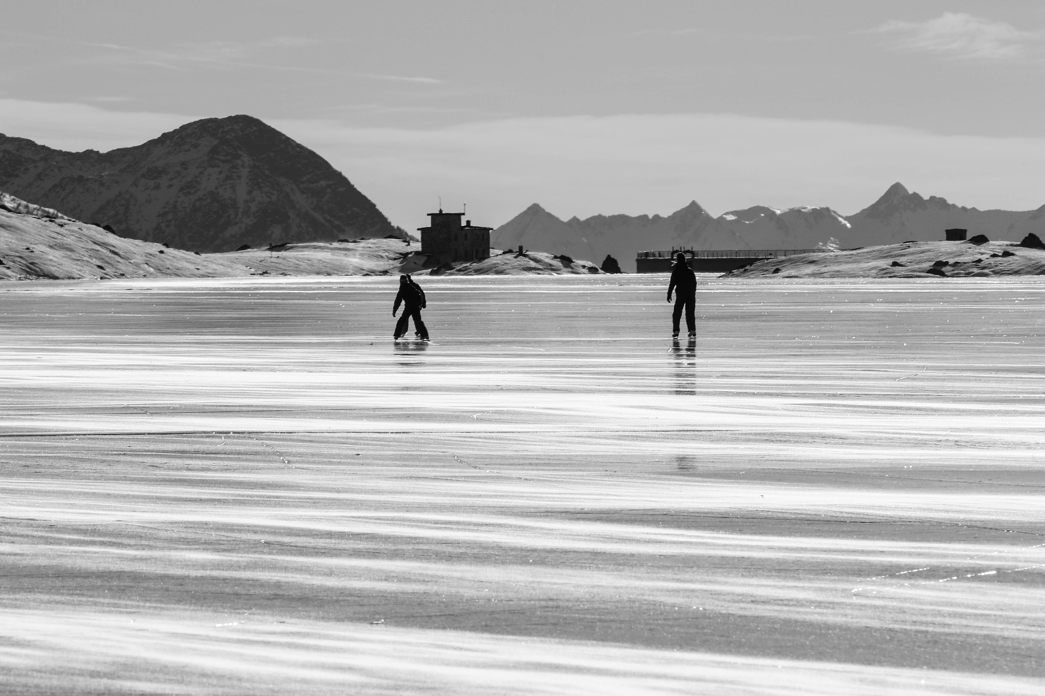 Canon EF 70-200mm F2.8L IS USM sample photo. Black ice sport photography