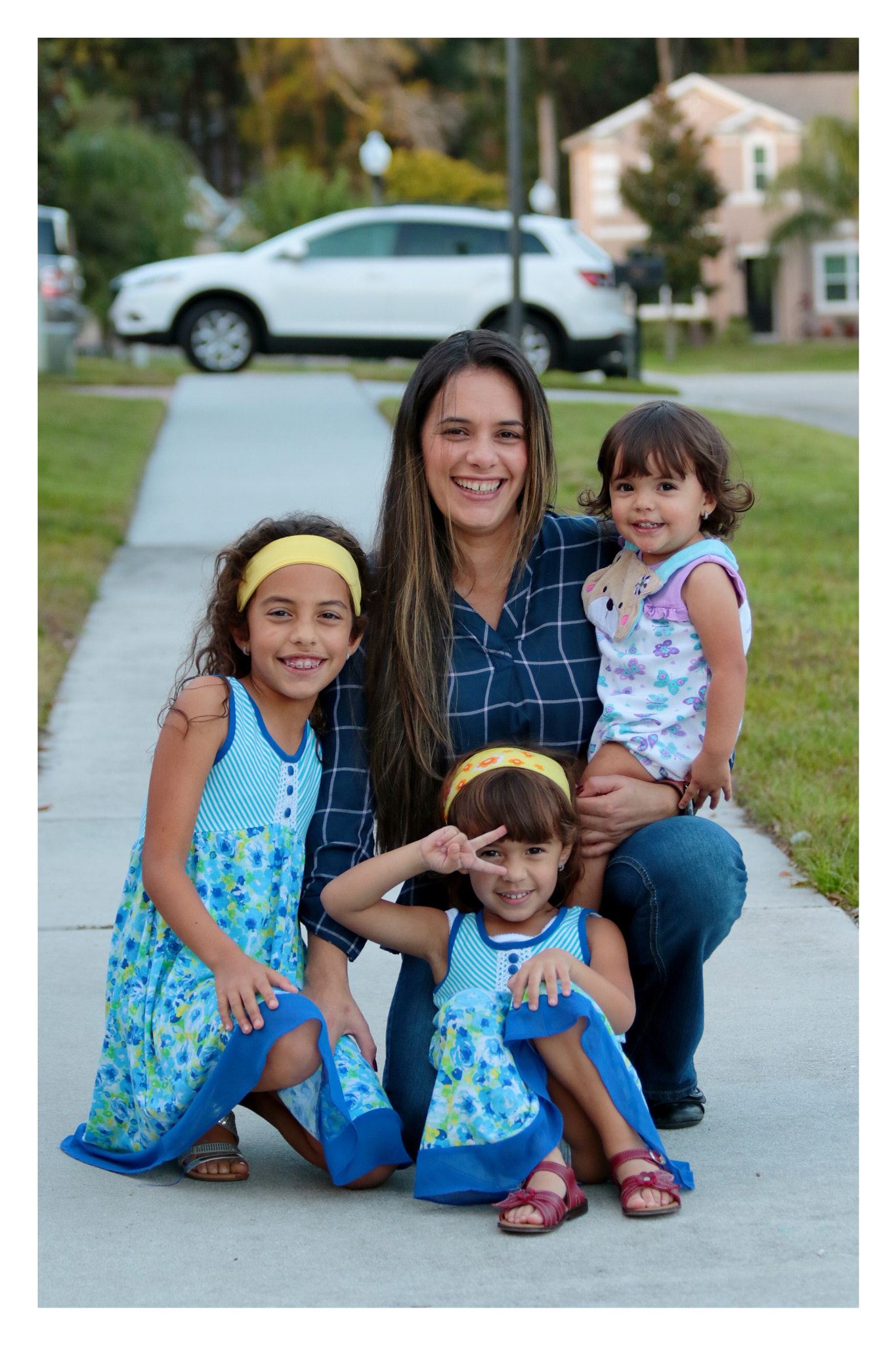 Canon EF 70-300mm F4-5.6 IS USM sample photo. Happy beginning. family portrait photography