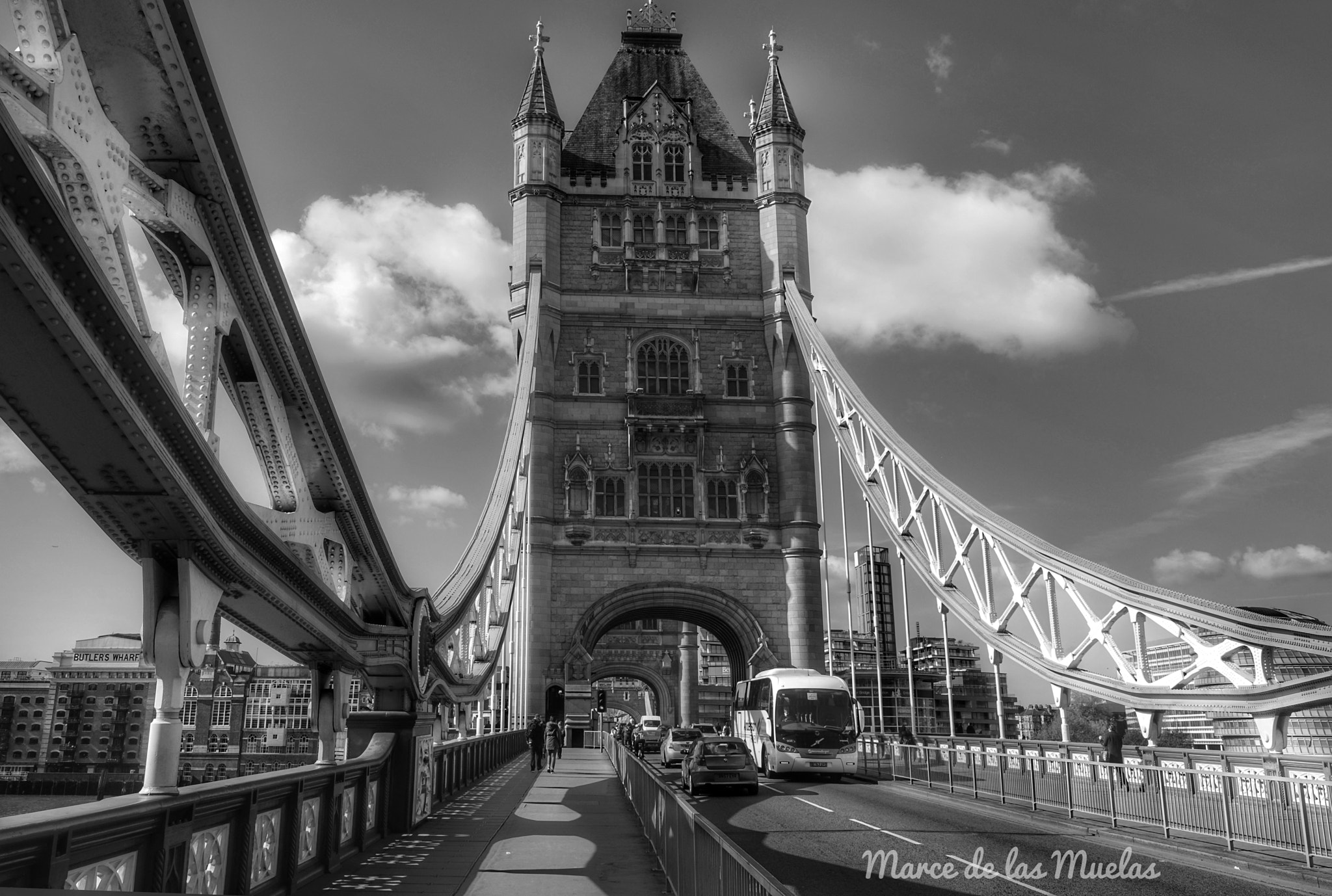 Sony FE 28-70mm F3.5-5.6 OSS sample photo. Tower bridge photography