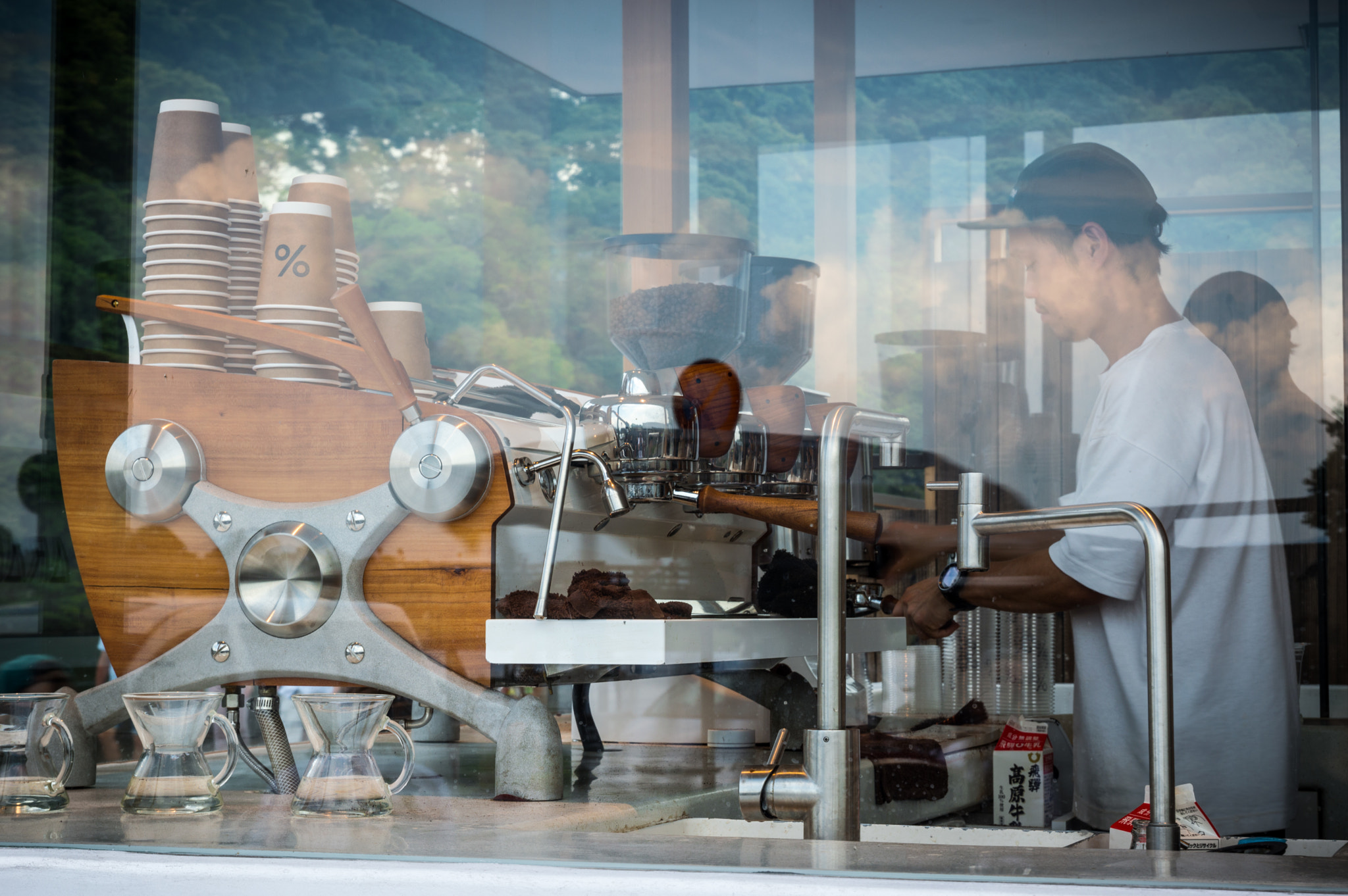 Nikon D3200 + Tamron SP AF 17-50mm F2.8 XR Di II VC LD Aspherical (IF) sample photo. Who is making the coffee? photography