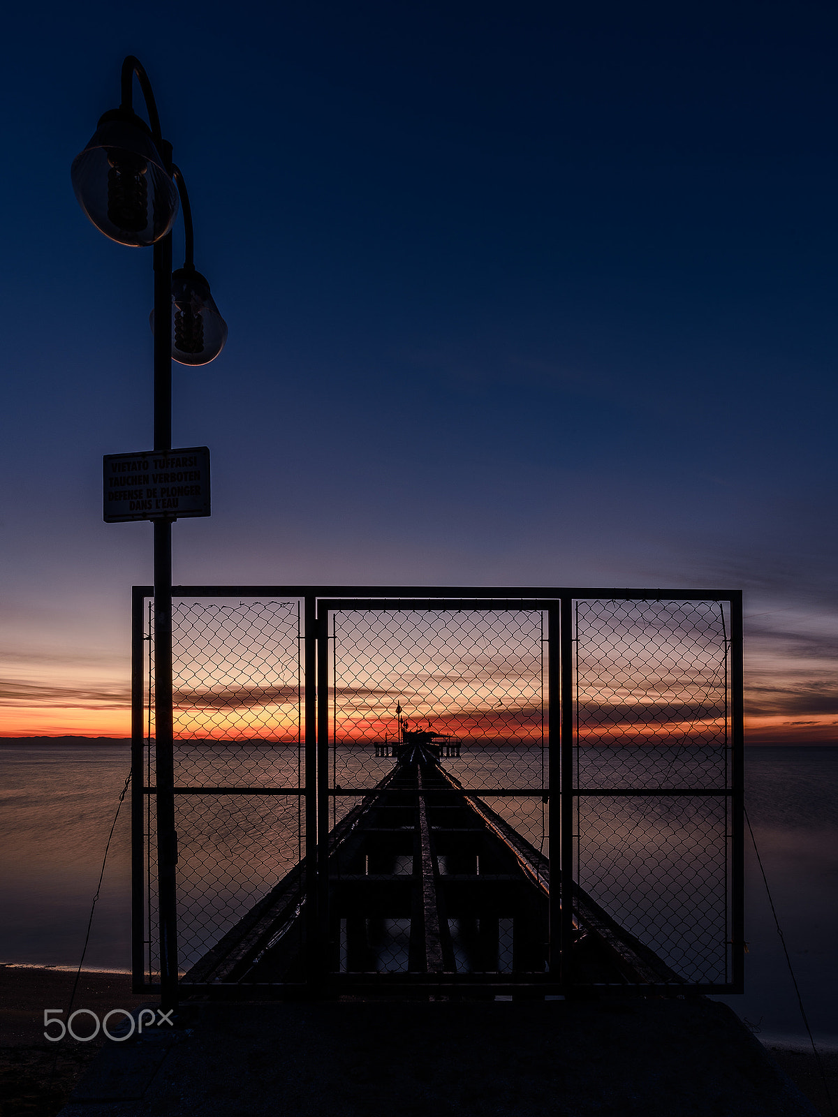 Nikon AF-S Nikkor 18-35mm F3.5-4.5G ED sample photo. Sea gate photography
