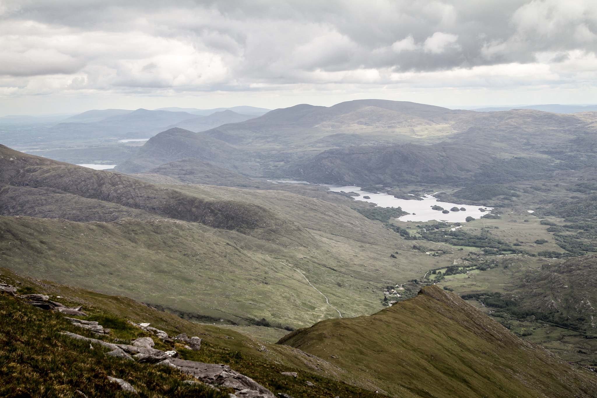Canon EOS 7D + Canon EF 16-35mm F2.8L USM sample photo. Hiking in ireland. photography