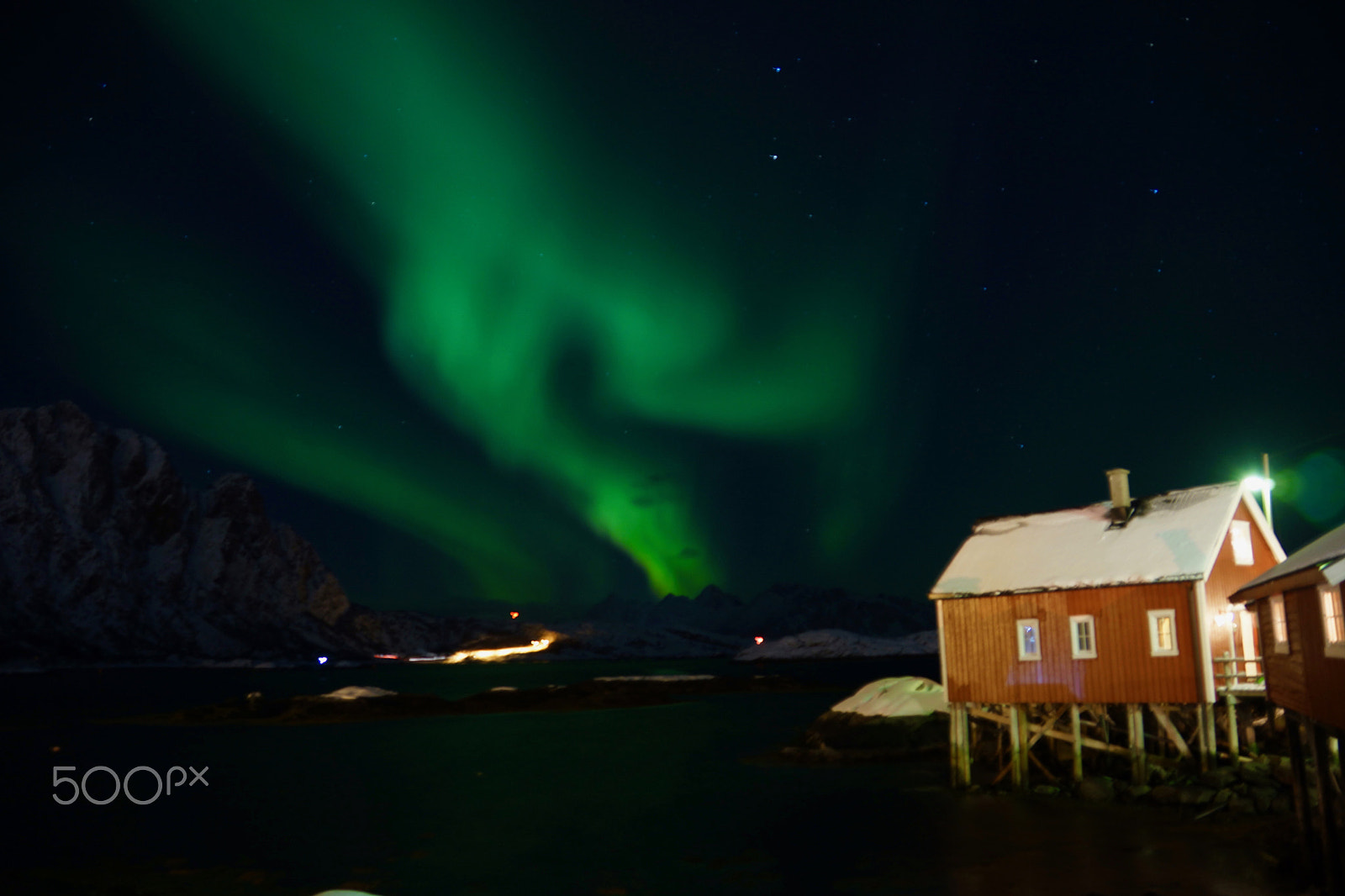 Sony E 18-200mm F3.5-6.3 OSS sample photo. Northern lights photography