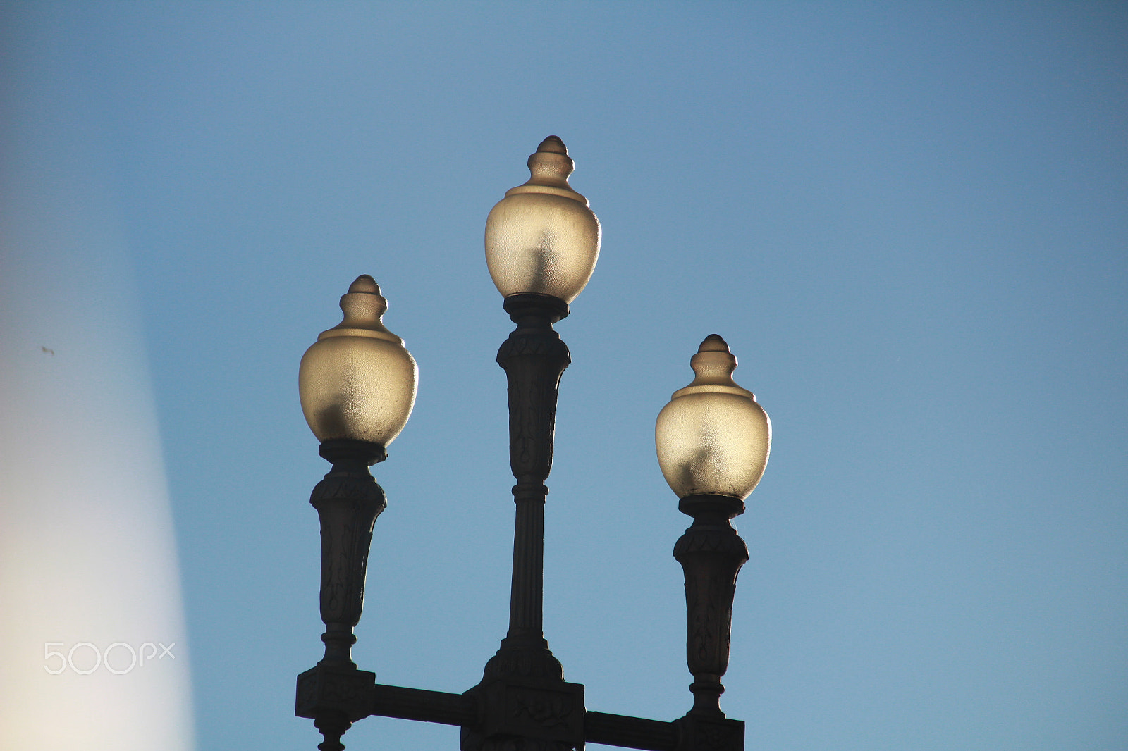 Canon EF-S 18-135mm F3.5-5.6 IS sample photo. The lamps photography