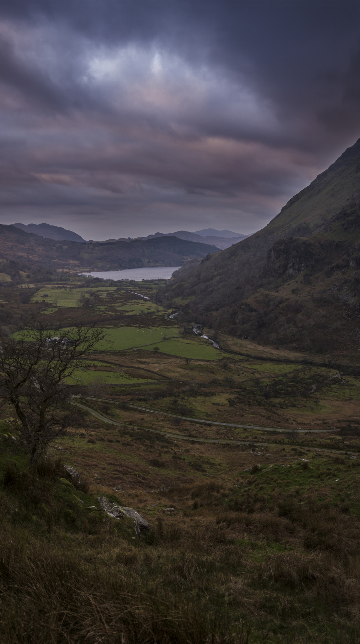 Sony Alpha NEX-7 + Sigma 19mm F2.8 EX DN sample photo. Moody snowdonia photography