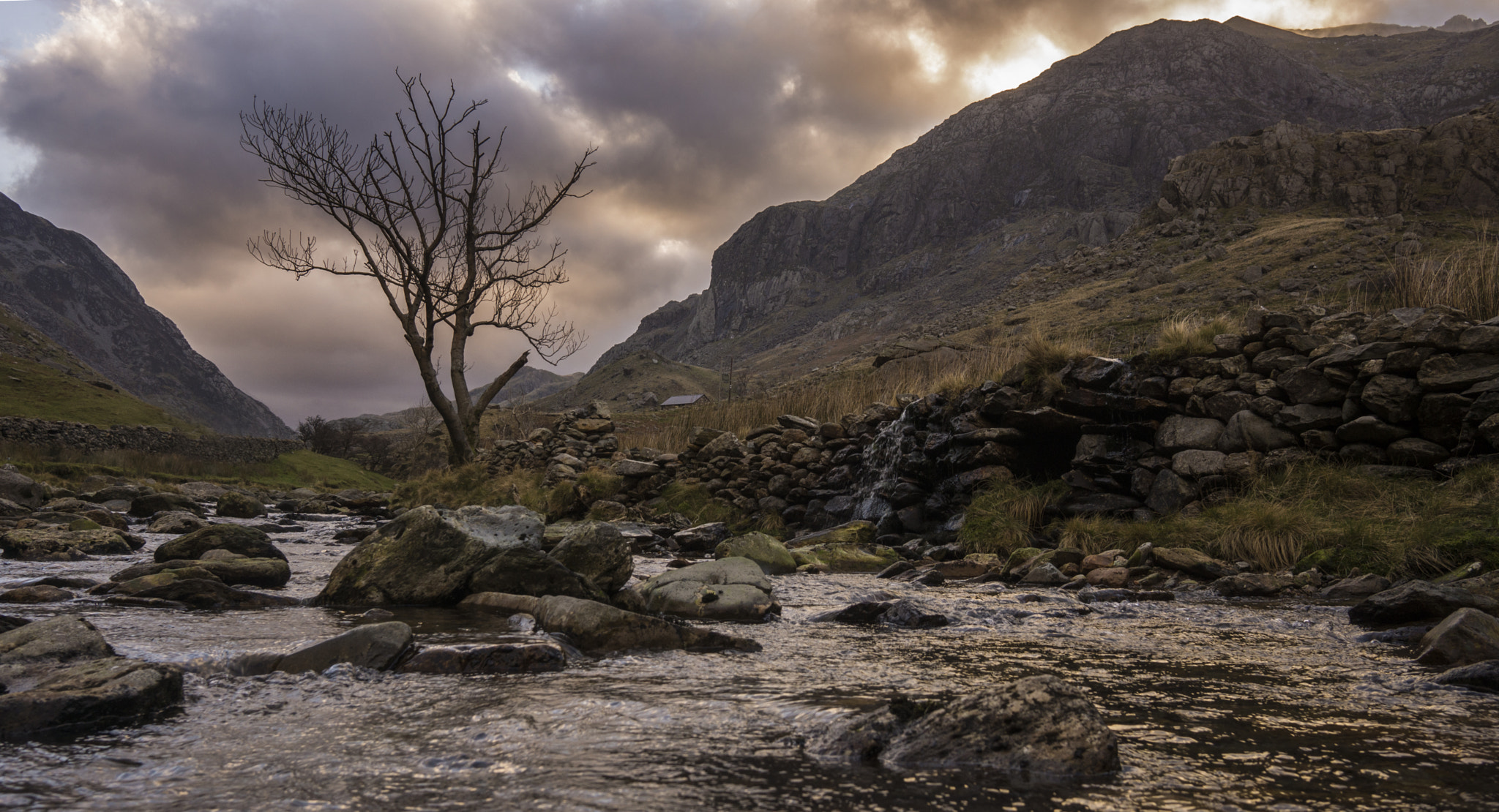 Sony Alpha NEX-7 + Sigma 19mm F2.8 EX DN sample photo. Llanberis pass photography