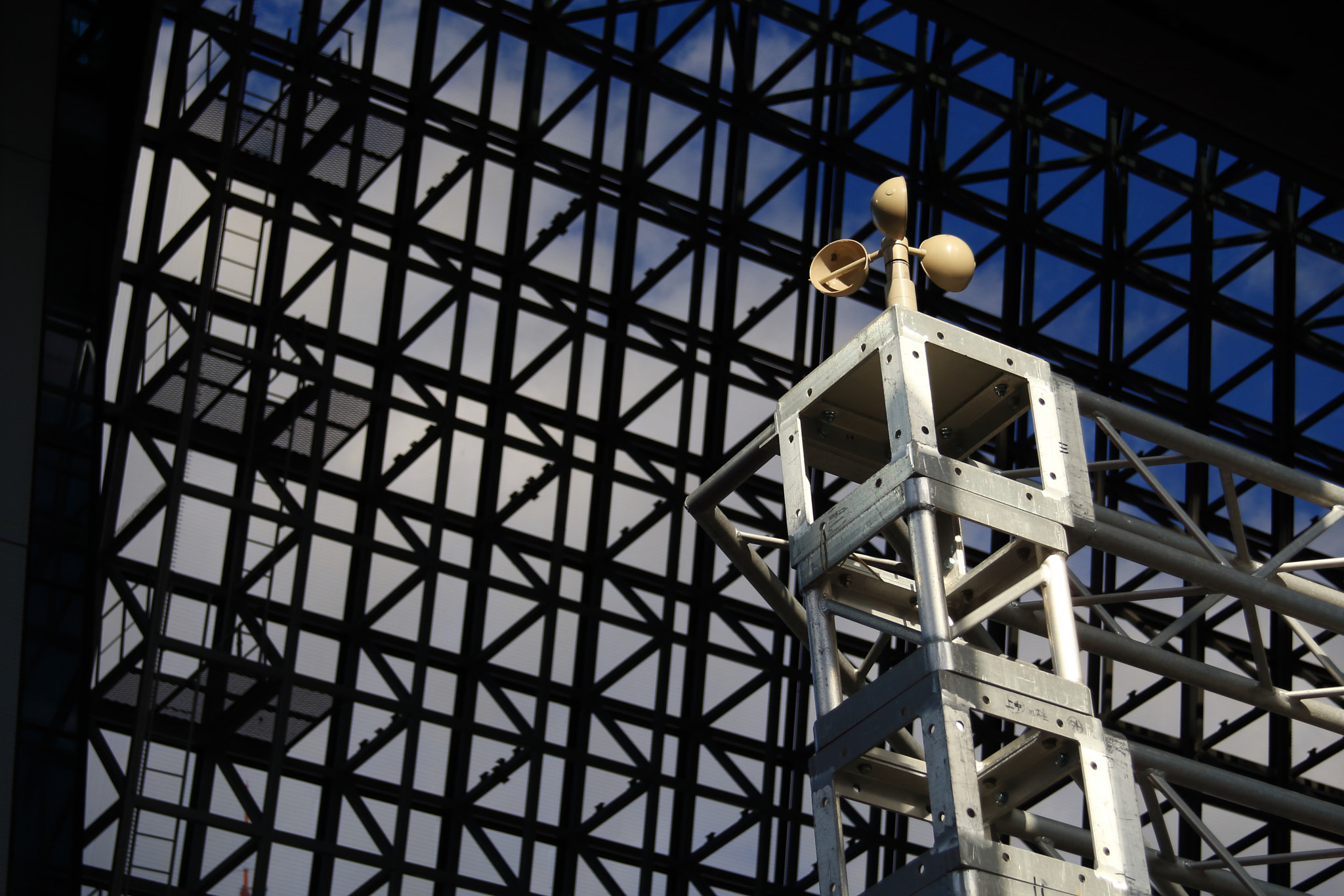 Canon EOS-1D Mark III + Canon EF 28-80mm f/3.5-5.6 USM sample photo. Windmill at kyoto station building photography