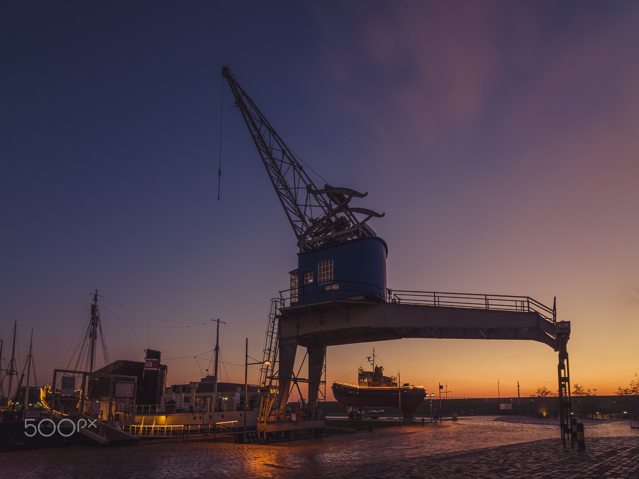 Tokina AT-X Pro 12-24mm F4 (IF) DX sample photo. Bremerhaven v photography