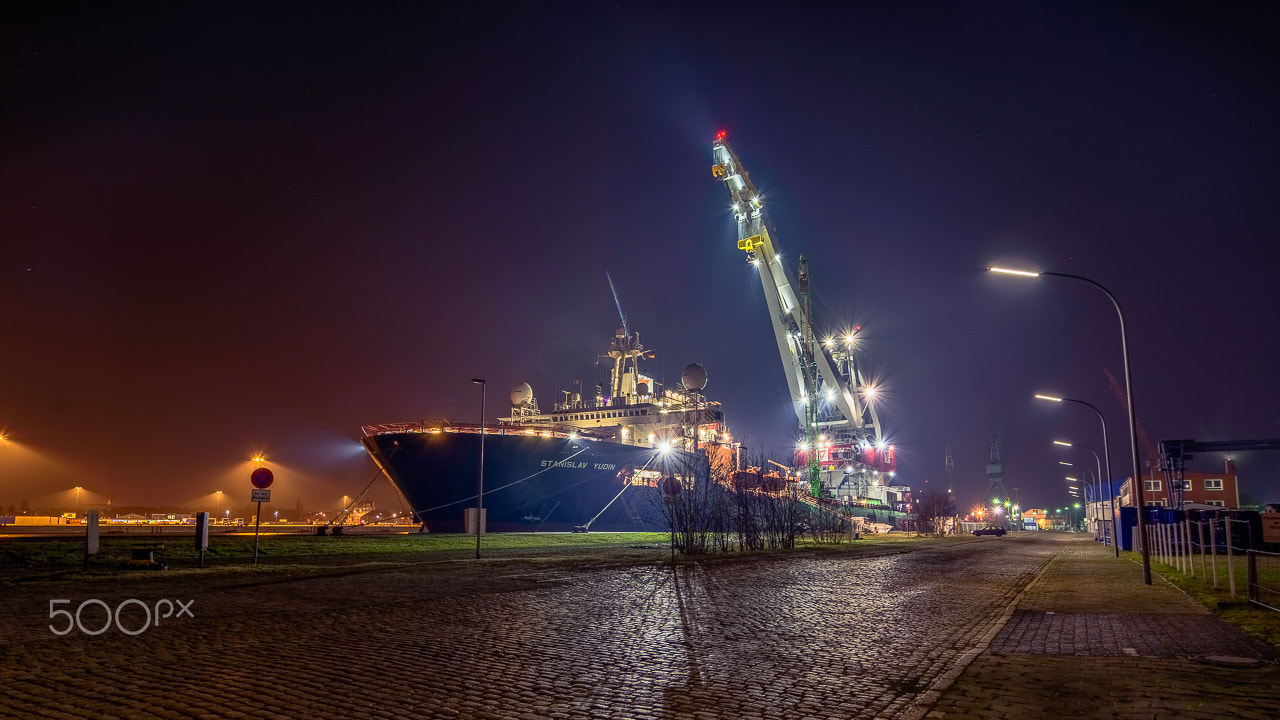 Tokina AT-X Pro 12-24mm F4 (IF) DX sample photo. Bremerhaven iv photography