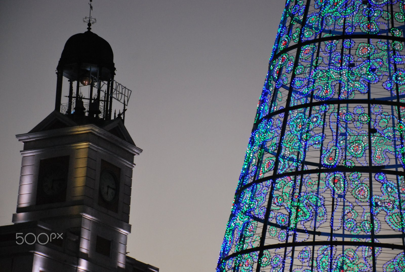 Nikon D60 sample photo. New year in madrid 1 2 3 photography