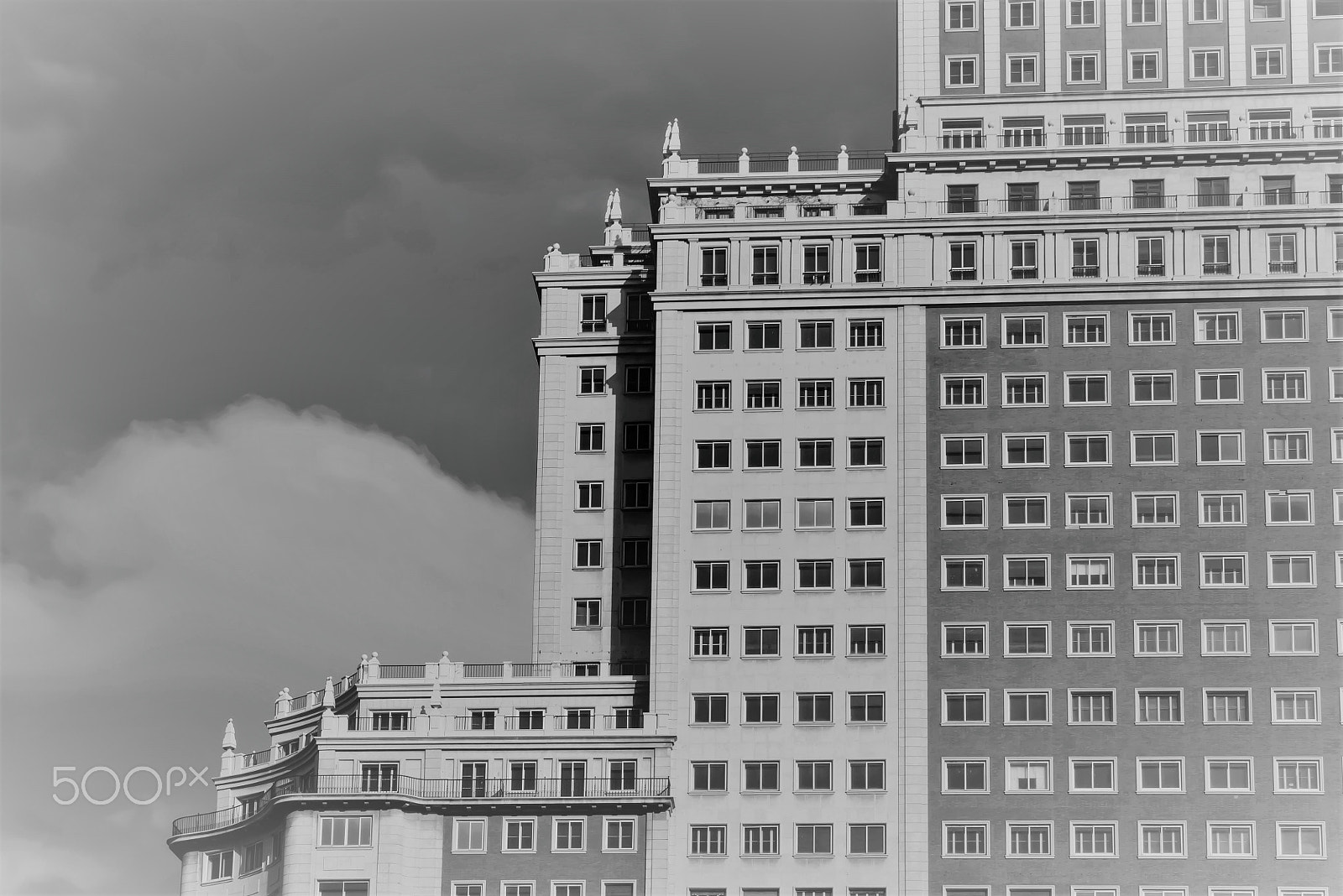 Panasonic Lumix DMC-G5 sample photo. Misty edificio españa photography