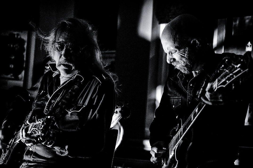 Fujifilm X-E2 + Fujifilm XF 60mm F2.4 R Macro sample photo. Local band. photography