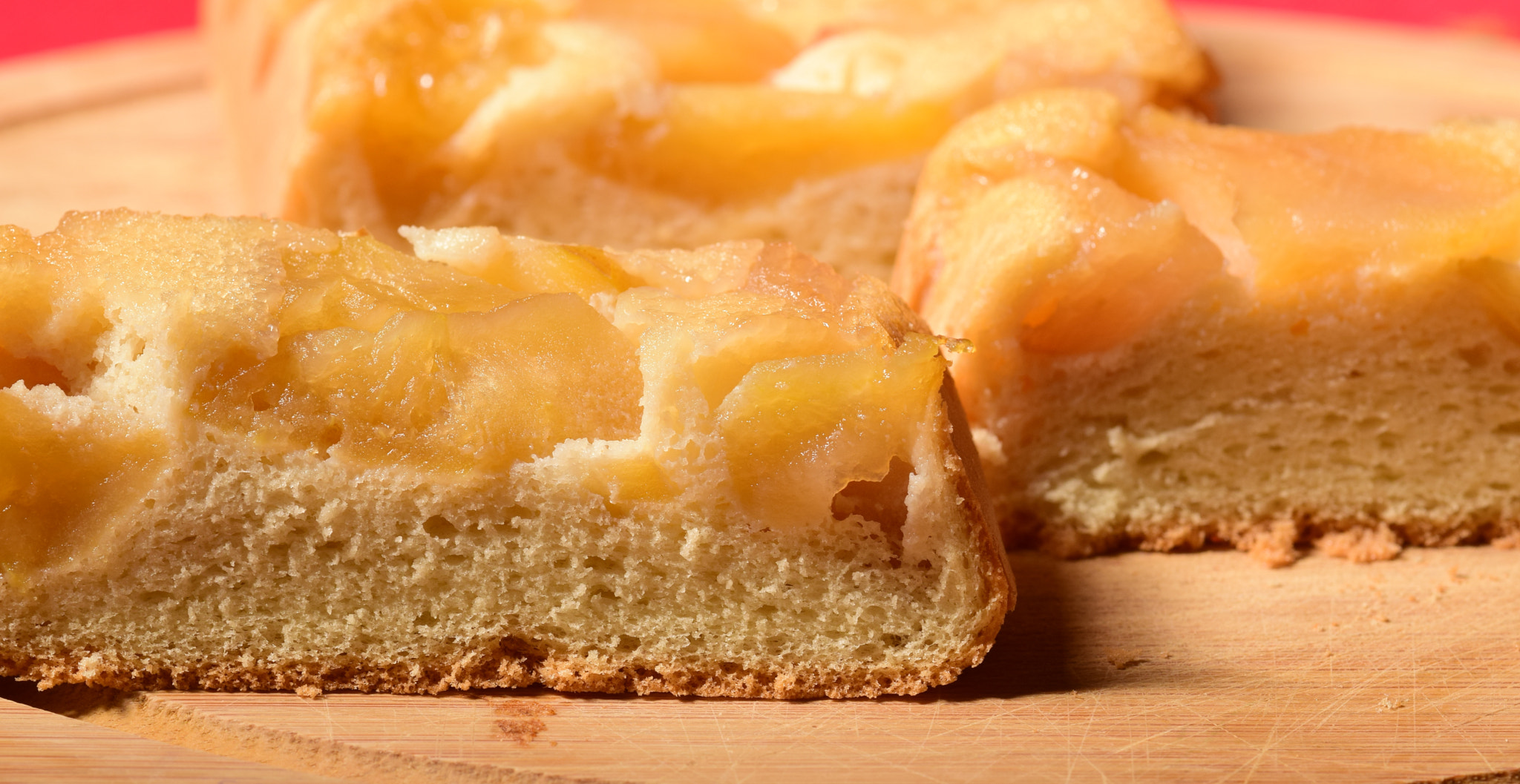 Nikon AF-S DX Micro-Nikkor 85mm F3.5G ED VR sample photo. Apple pie photography