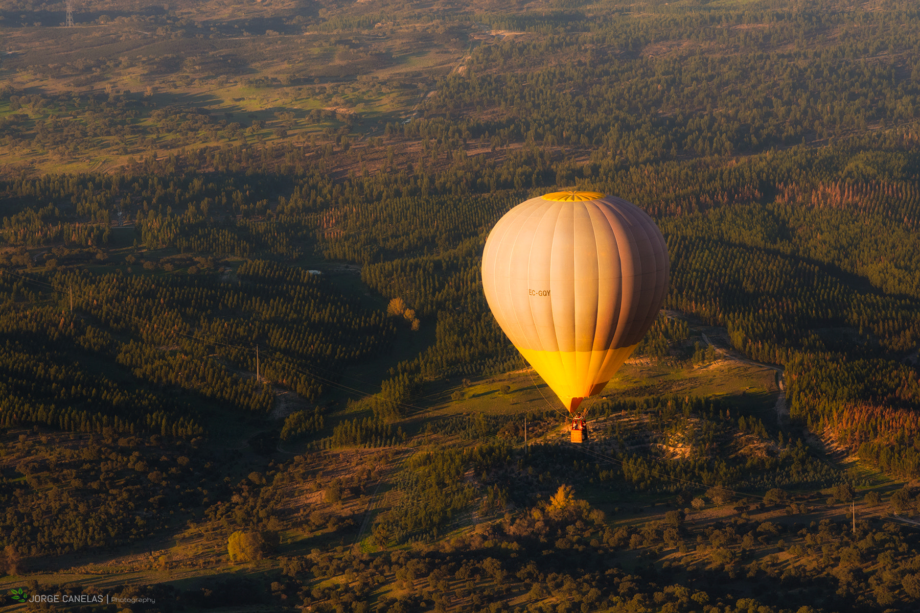 Nikon D7100 + AF Nikkor 70-210mm f/4-5.6 sample photo. The baloon adventure . . . photography