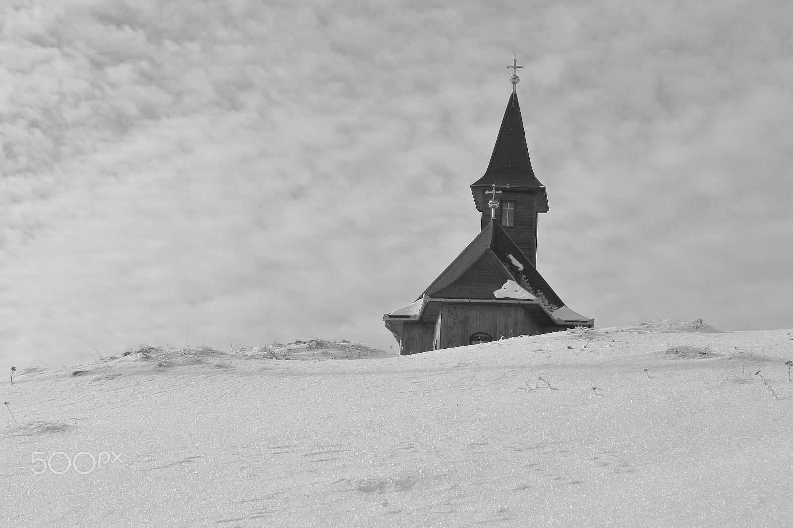 Canon EOS 650D (EOS Rebel T4i / EOS Kiss X6i) + Canon EF 40mm F2.8 STM sample photo. Church photography