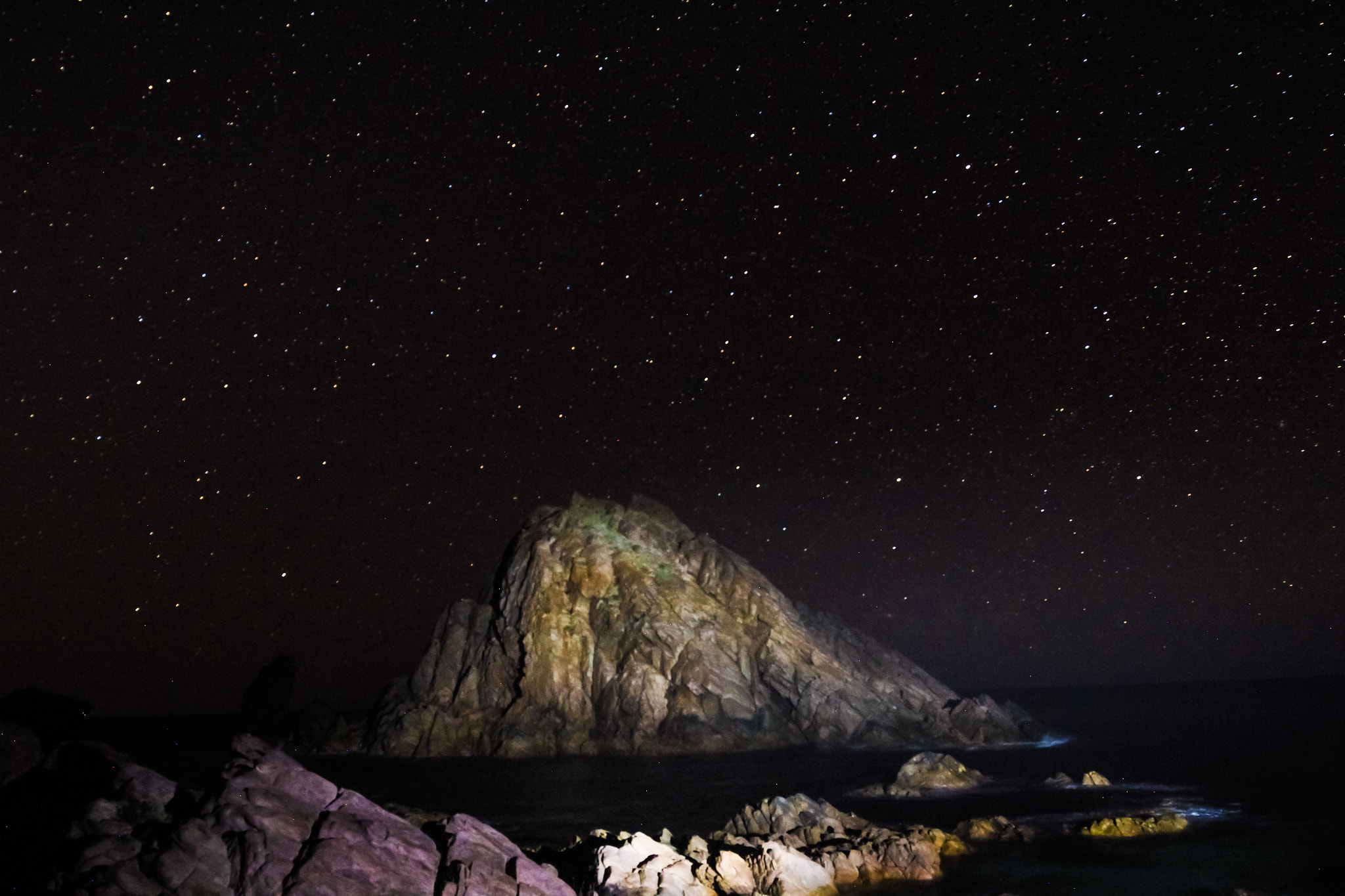 Canon EF 16-35mm F4L IS USM sample photo. Sugarloaf rock photography