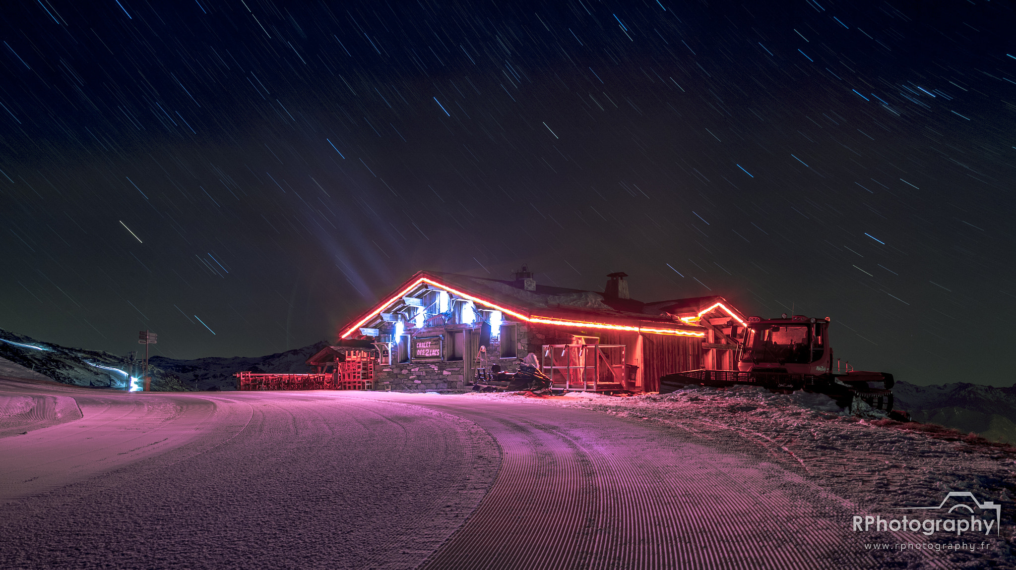 Canon EF 28-300mm F3.5-5.6L IS USM sample photo. Le chalet sous les étoiles photography