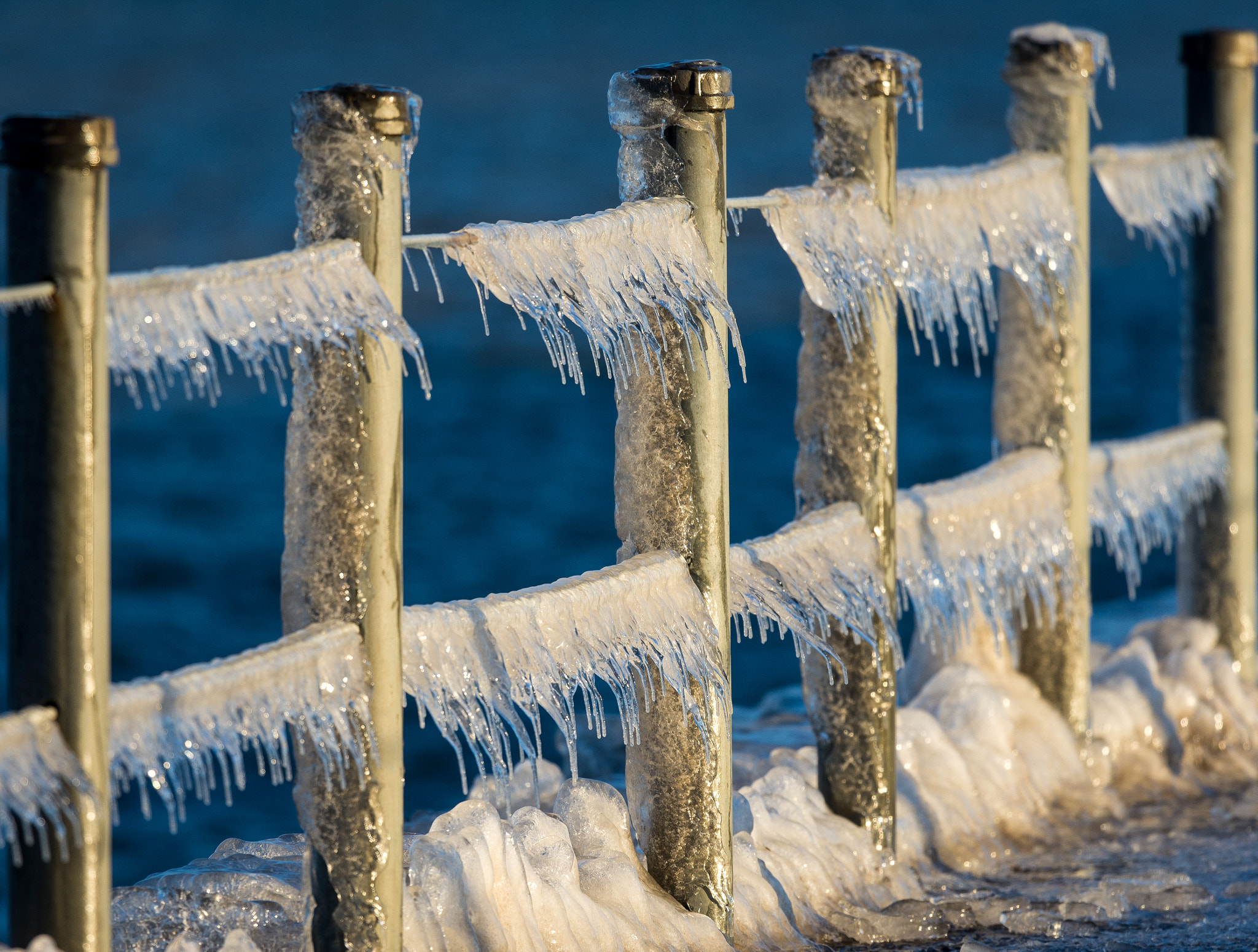 Nikon Nikkor AF-S 300mm F4E PF ED VR sample photo. Ice sculpture photography
