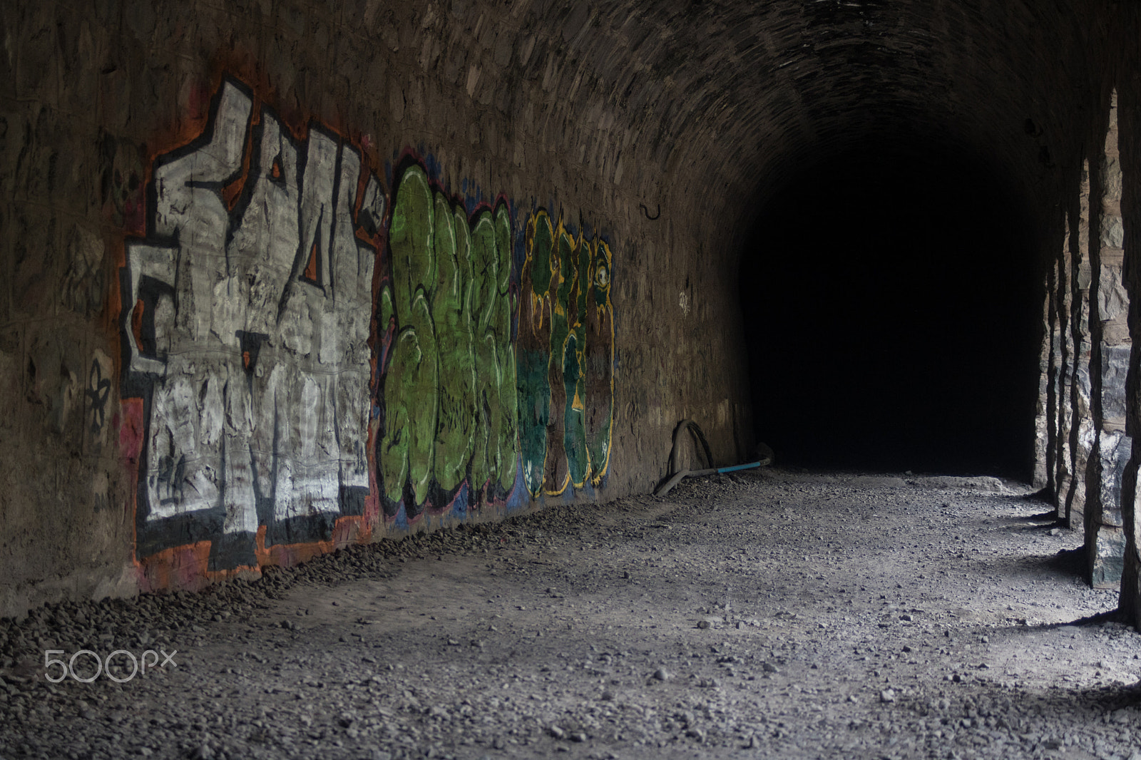 Canon EF 35-105mm f/3.5-4.5 sample photo. Tunel, chile photography
