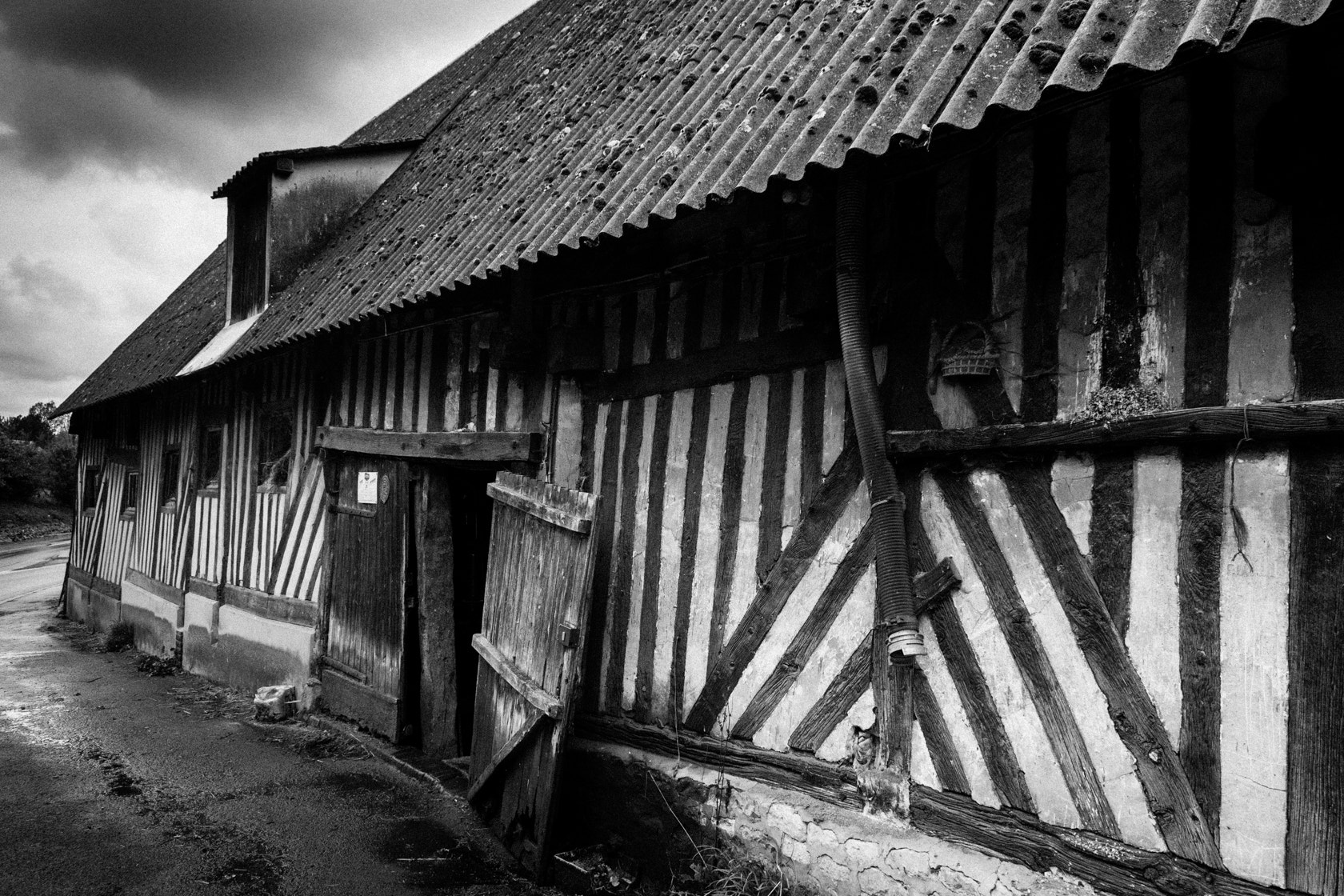 Sony E 18-200mm F3.5-6.3 OSS sample photo. Old farm, normandy, france photography