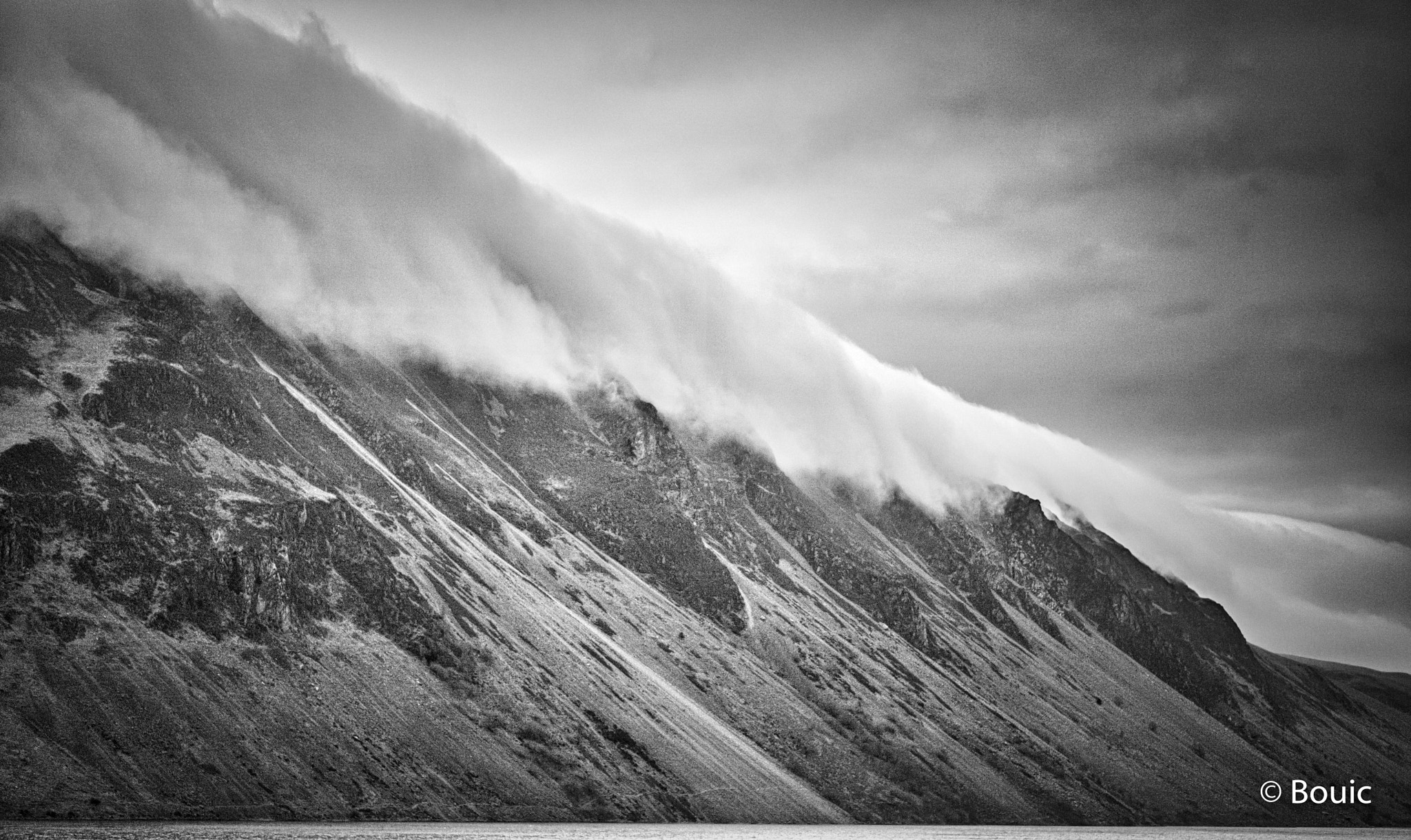 Leica S (TYP 006) + Summarit-S 70 sample photo. Mist over the wast water screes photography