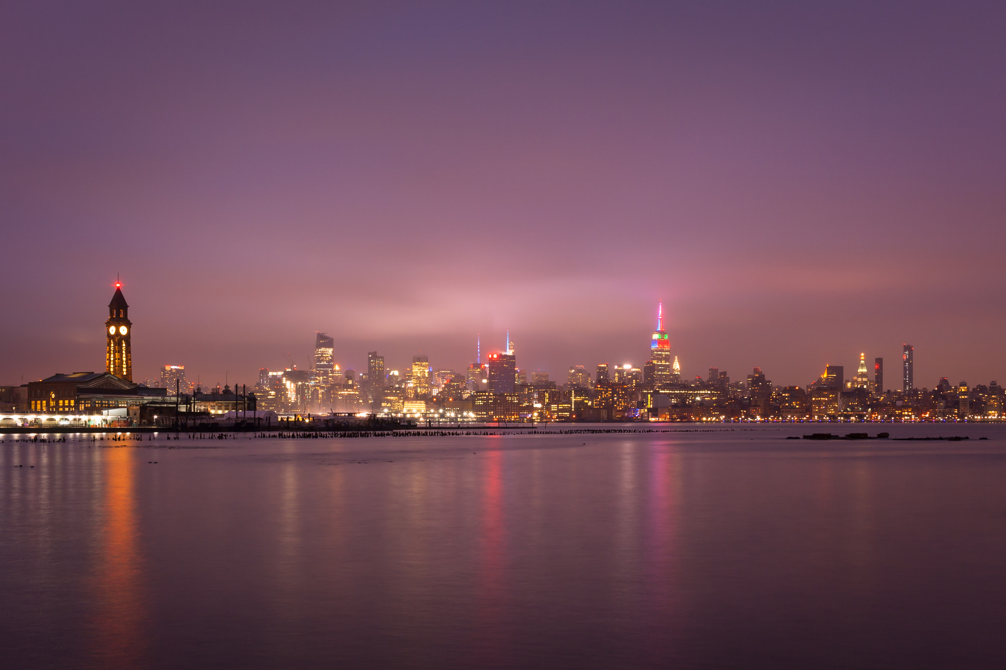 Canon EOS 400D (EOS Digital Rebel XTi / EOS Kiss Digital X) sample photo. Foggy manhattan from hoboken photography