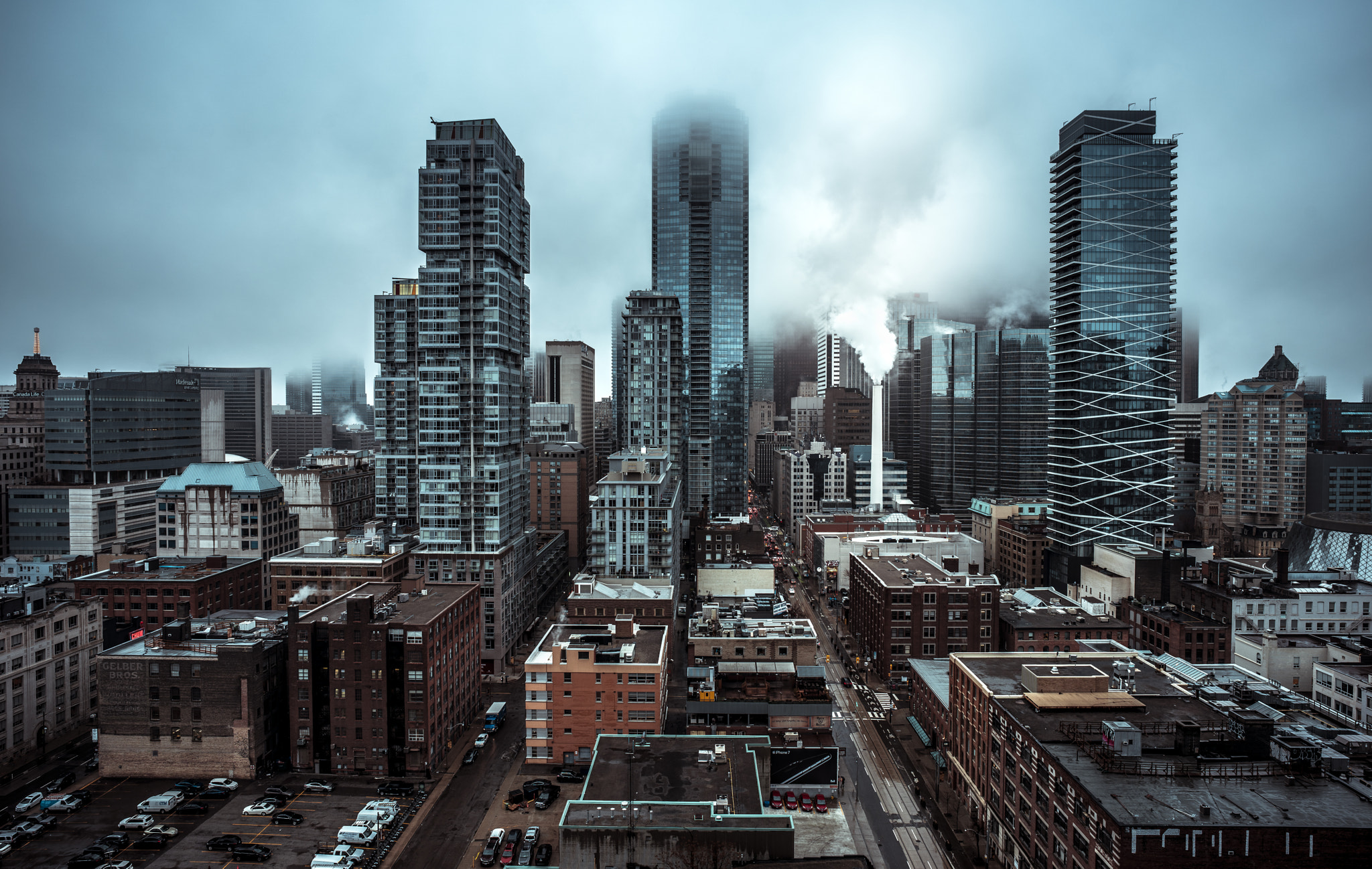 E 21mm F2.8 sample photo. Toronto adelaide.jpg photography