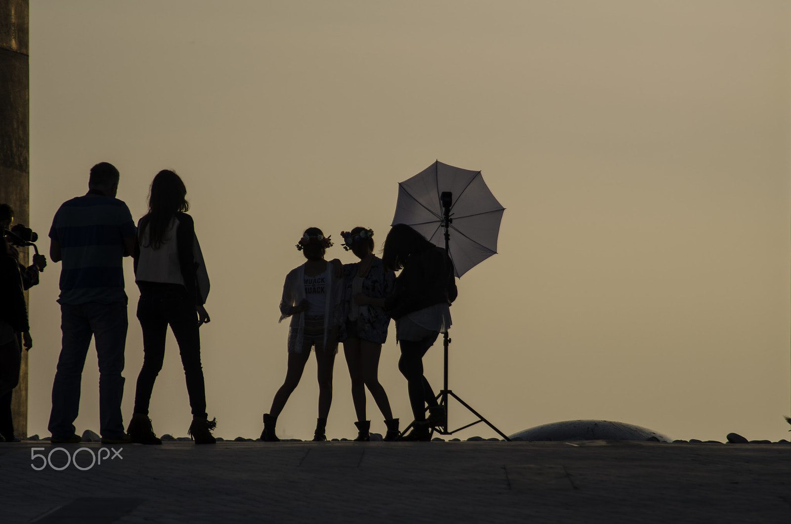 AF Zoom-Nikkor 24-120mm f/3.5-5.6D IF sample photo. Casting photography