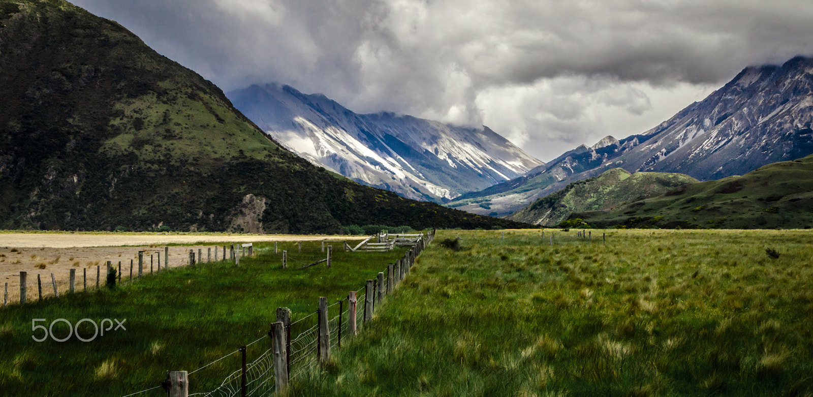 Nikon D7000 sample photo. Into the distance photography