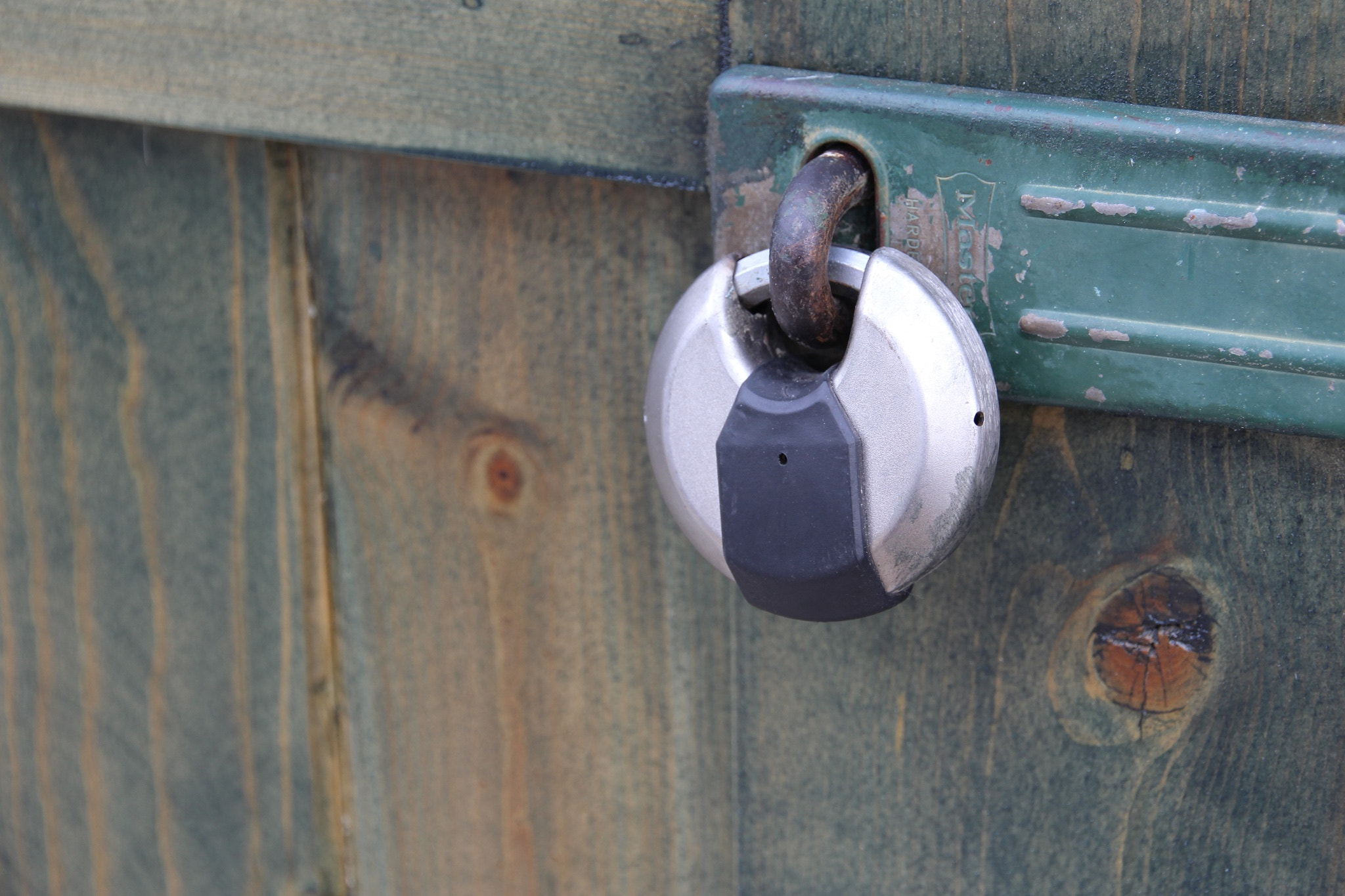 Canon EOS 600D (Rebel EOS T3i / EOS Kiss X5) sample photo. January 3: a locked door mystery photography