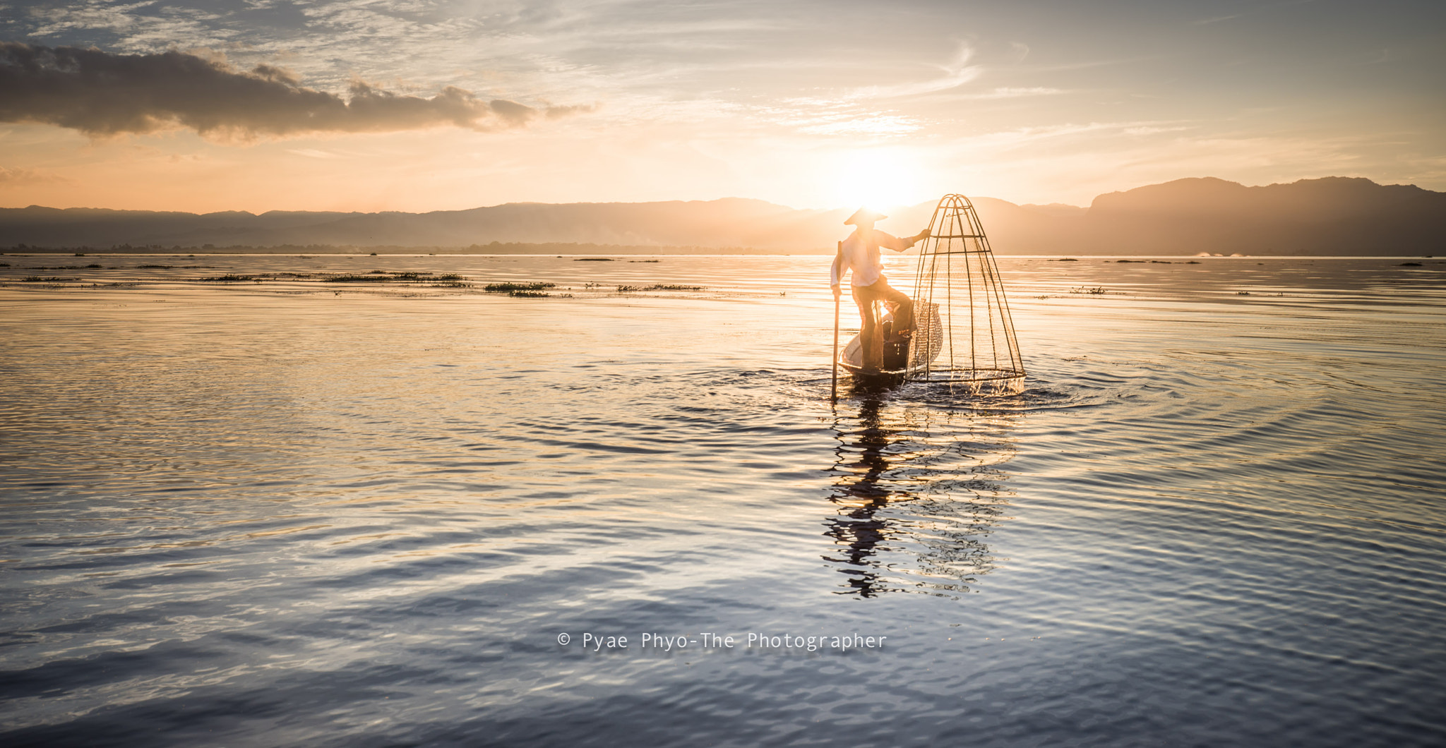 Tamron 18-270mm F3.5-6.3 Di II PZD sample photo. Into the sunset photography